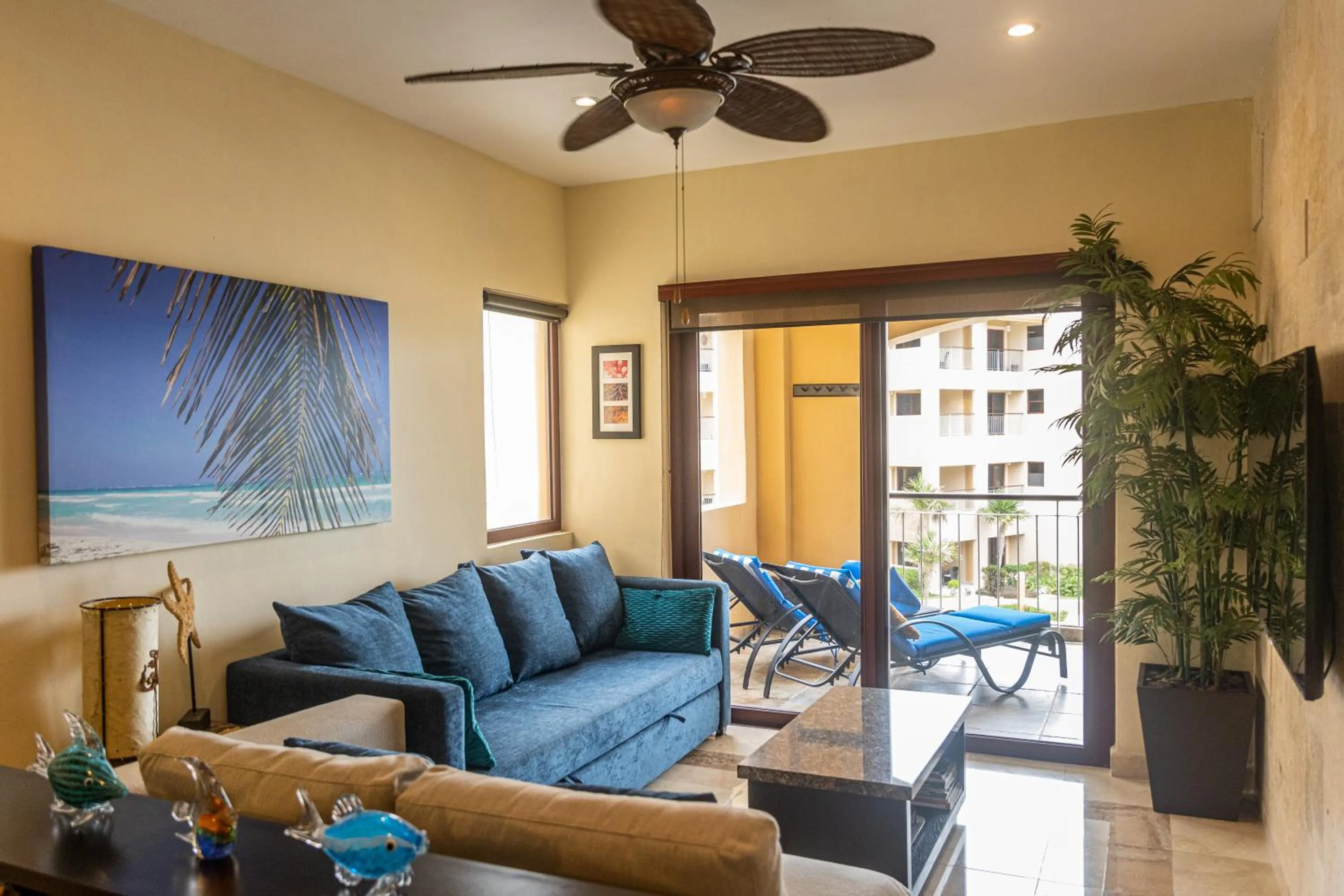 Living room in Ocean Front El Faro Reef 304