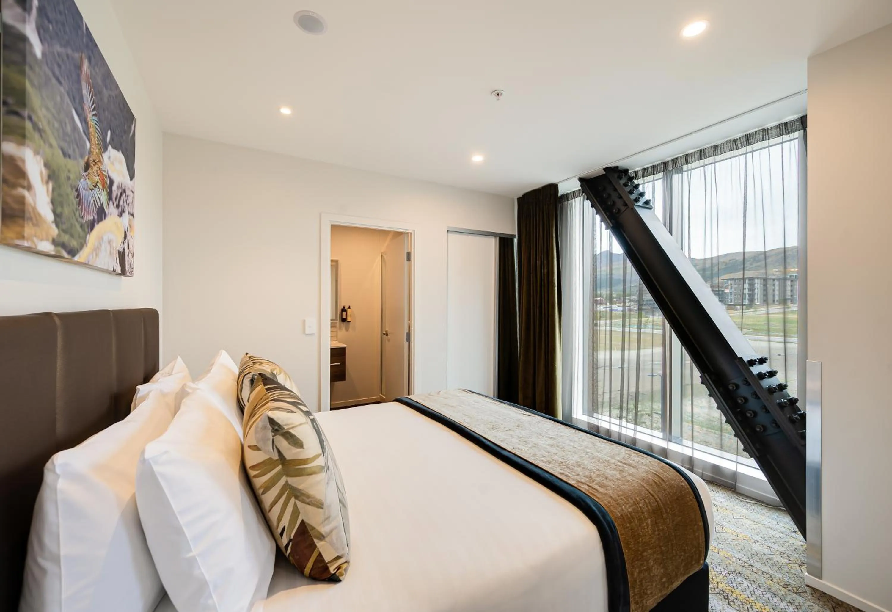 Bedroom, Bed in La Quinta by Wyndham Remarkables Park Queenstown