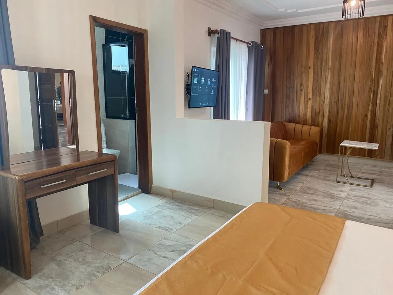 Toilet in Hotel Residence La Corniche