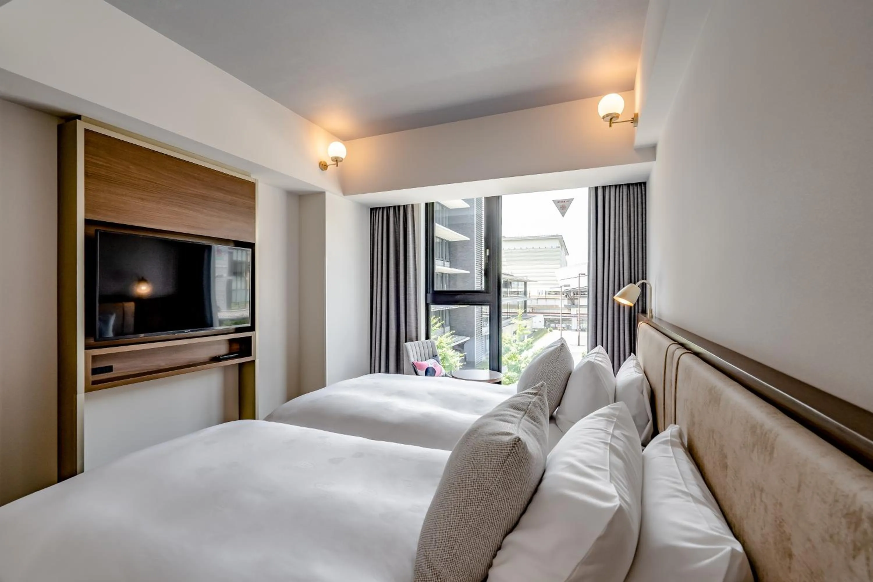 Photo of the whole room, Bed in The Royal Park Canvas - Kyoto Nijo