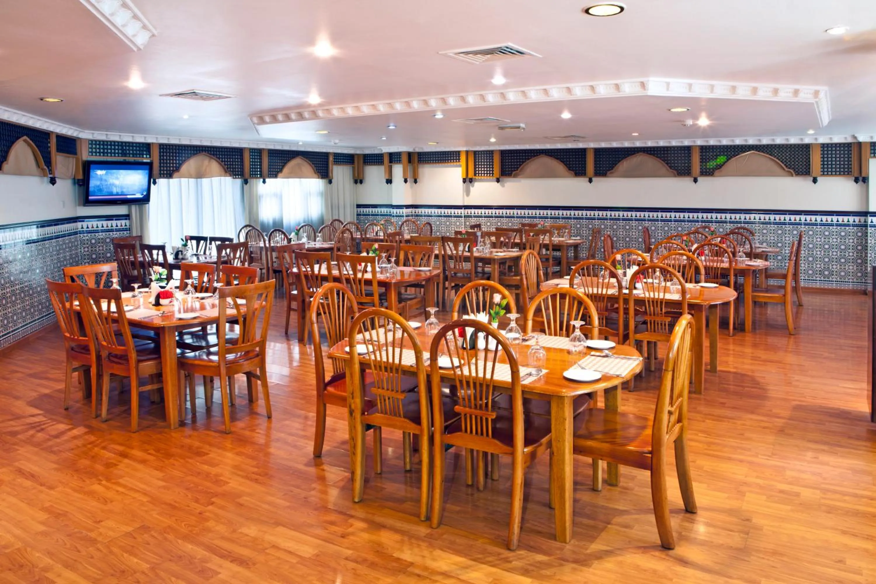 Food and drinks in Landmark Plaza Hotel