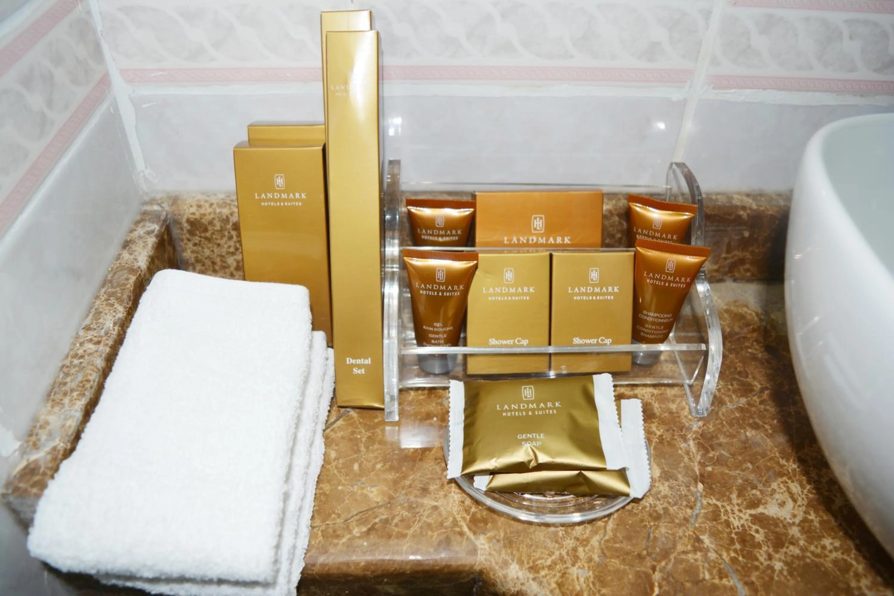 Bathroom in Landmark Plaza Hotel