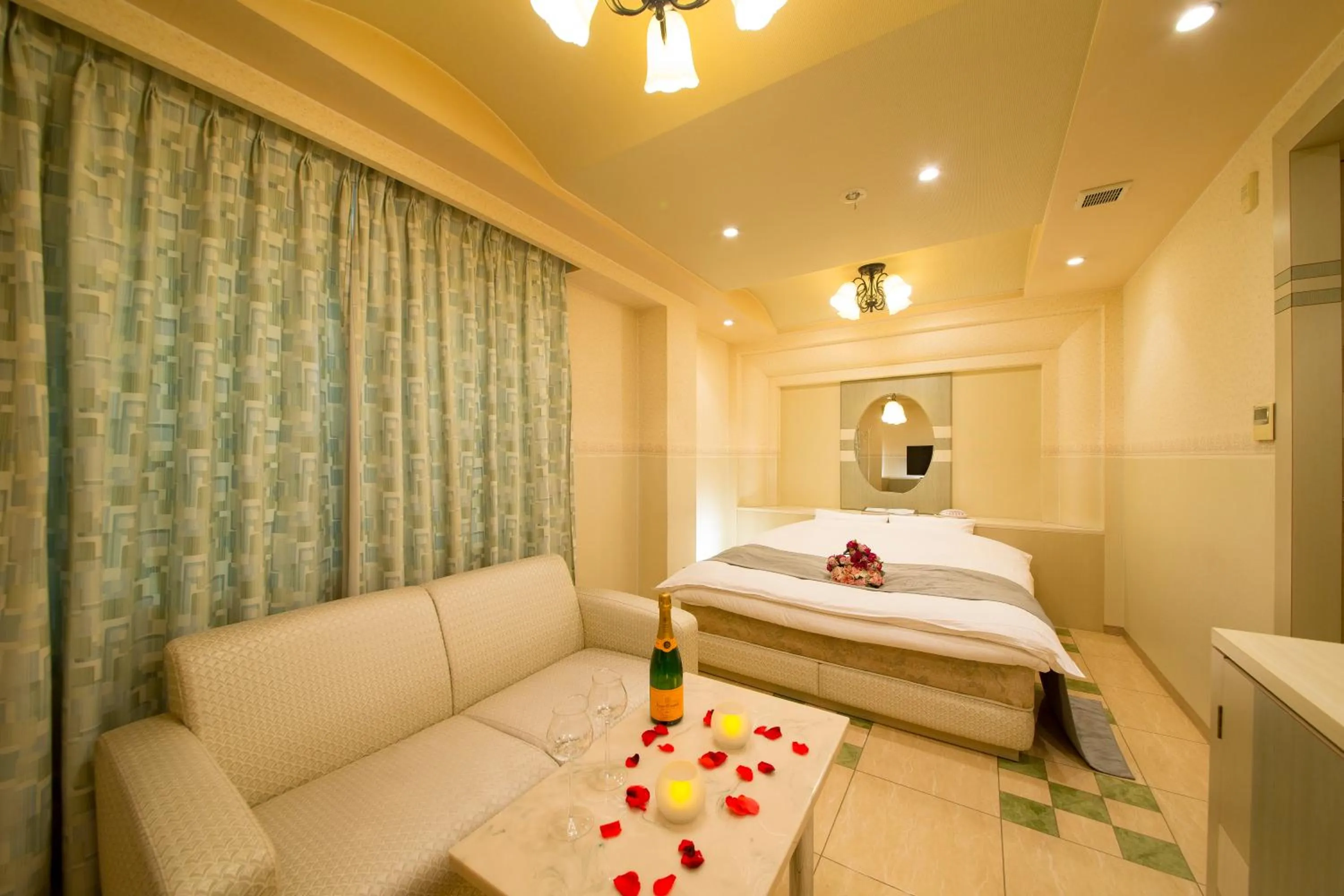 Bed in HOTEL THE i Adult only