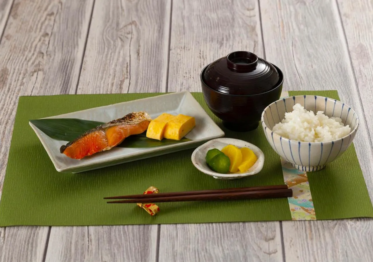 Breakfast in HOTEL THE i Adult only