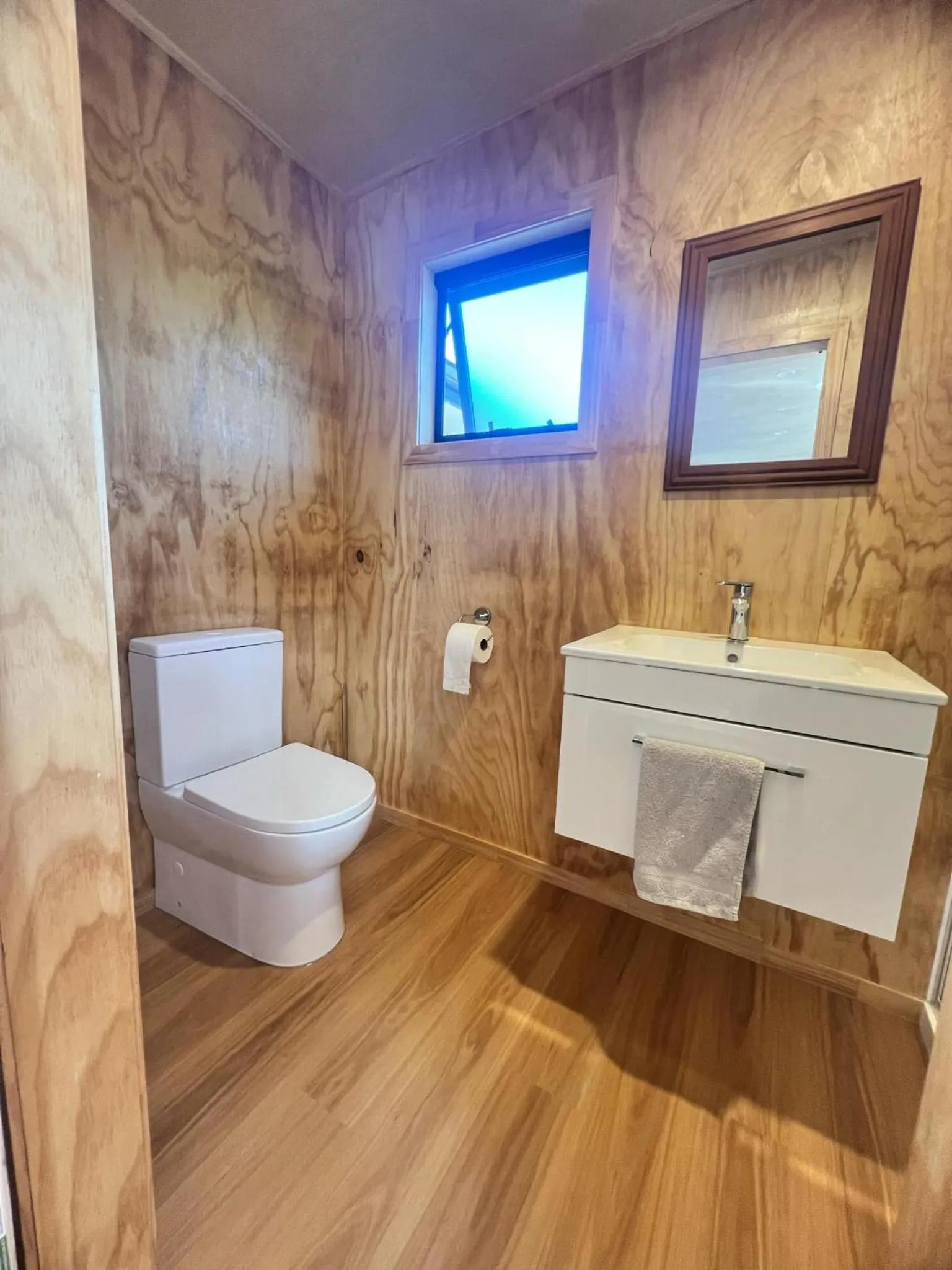 Toilet in Mangawhai studio or book a room in Guest's House