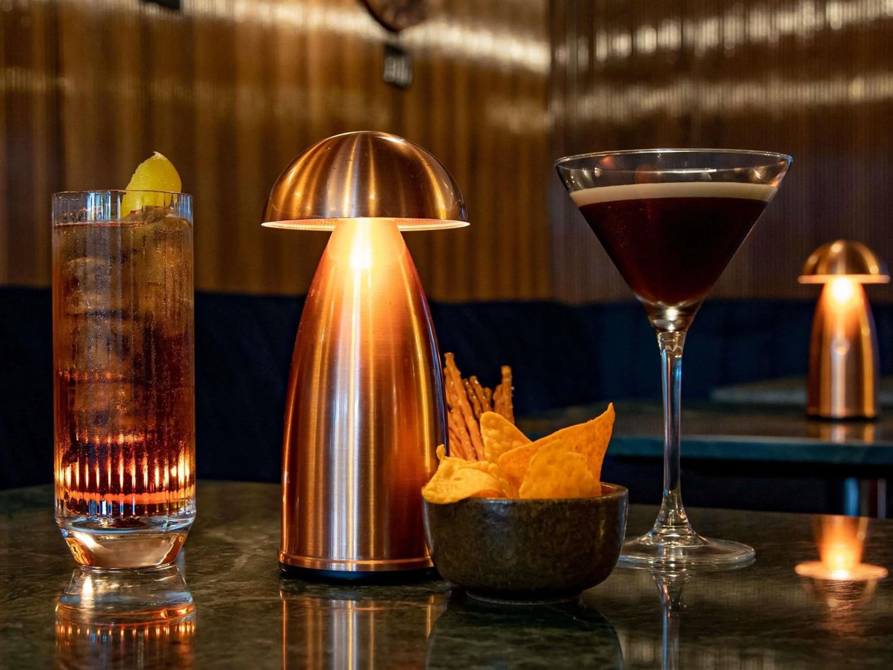 Lounge or bar in MUZE Hotel Dusseldorf - Handwritten Collection