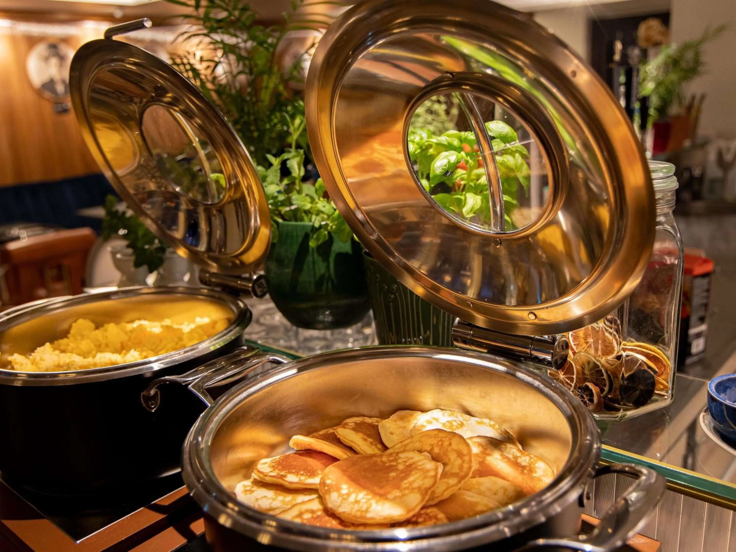 Breakfast in MUZE Hotel Dusseldorf - Handwritten Collection