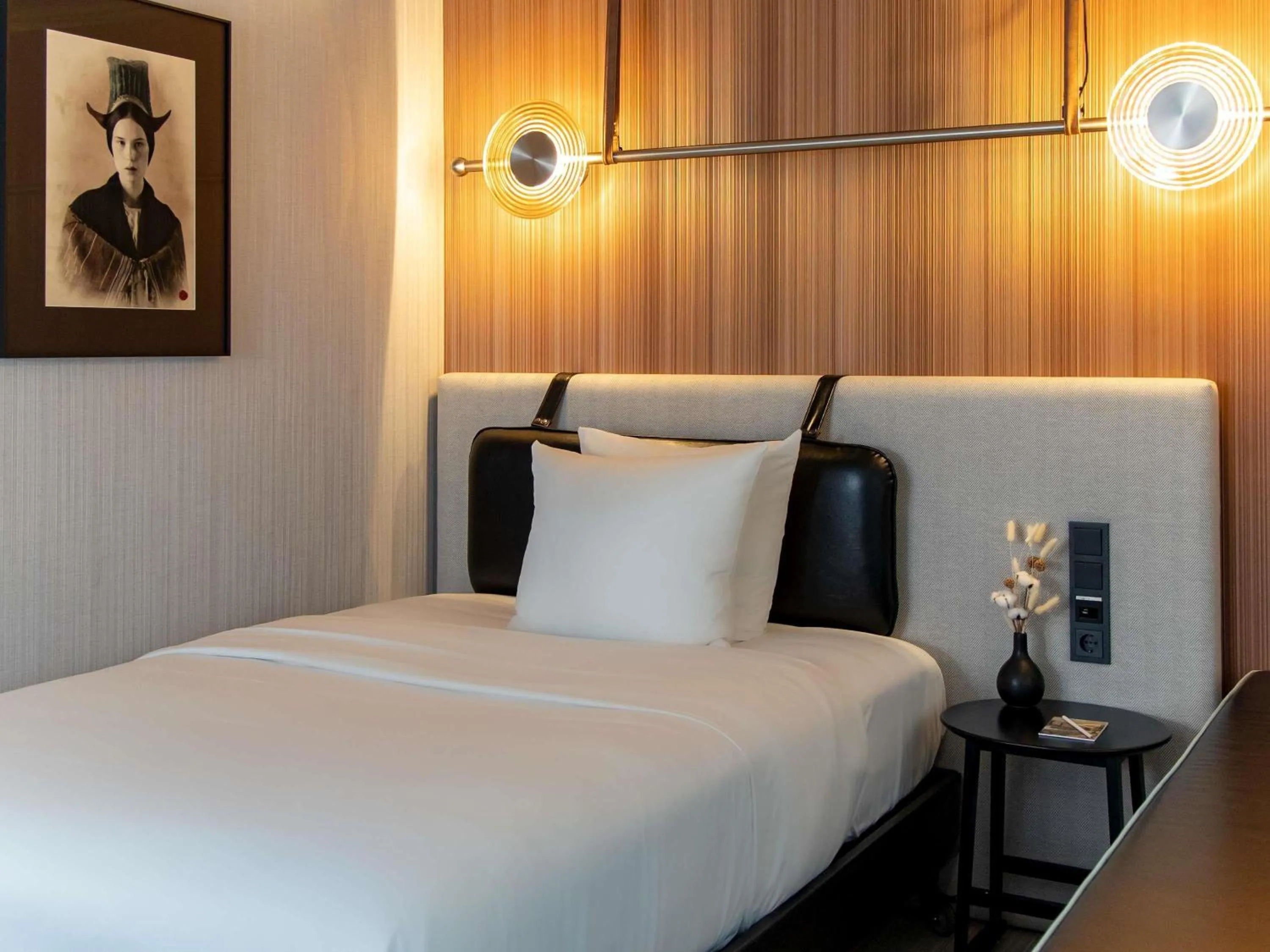 Bedroom, Bed in MUZE Hotel Dusseldorf - Handwritten Collection