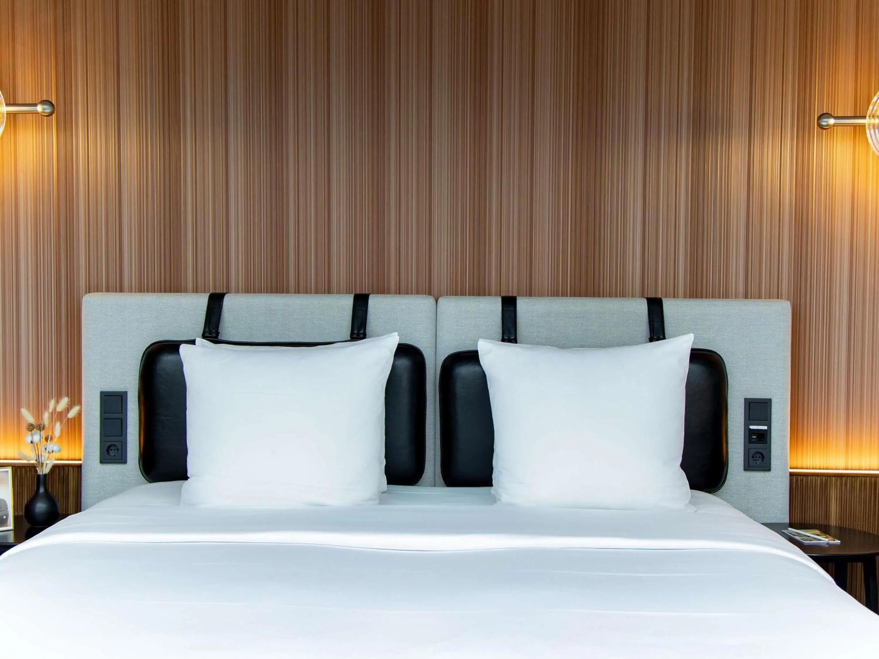 Bedroom, Bed in MUZE Hotel Dusseldorf - Handwritten Collection