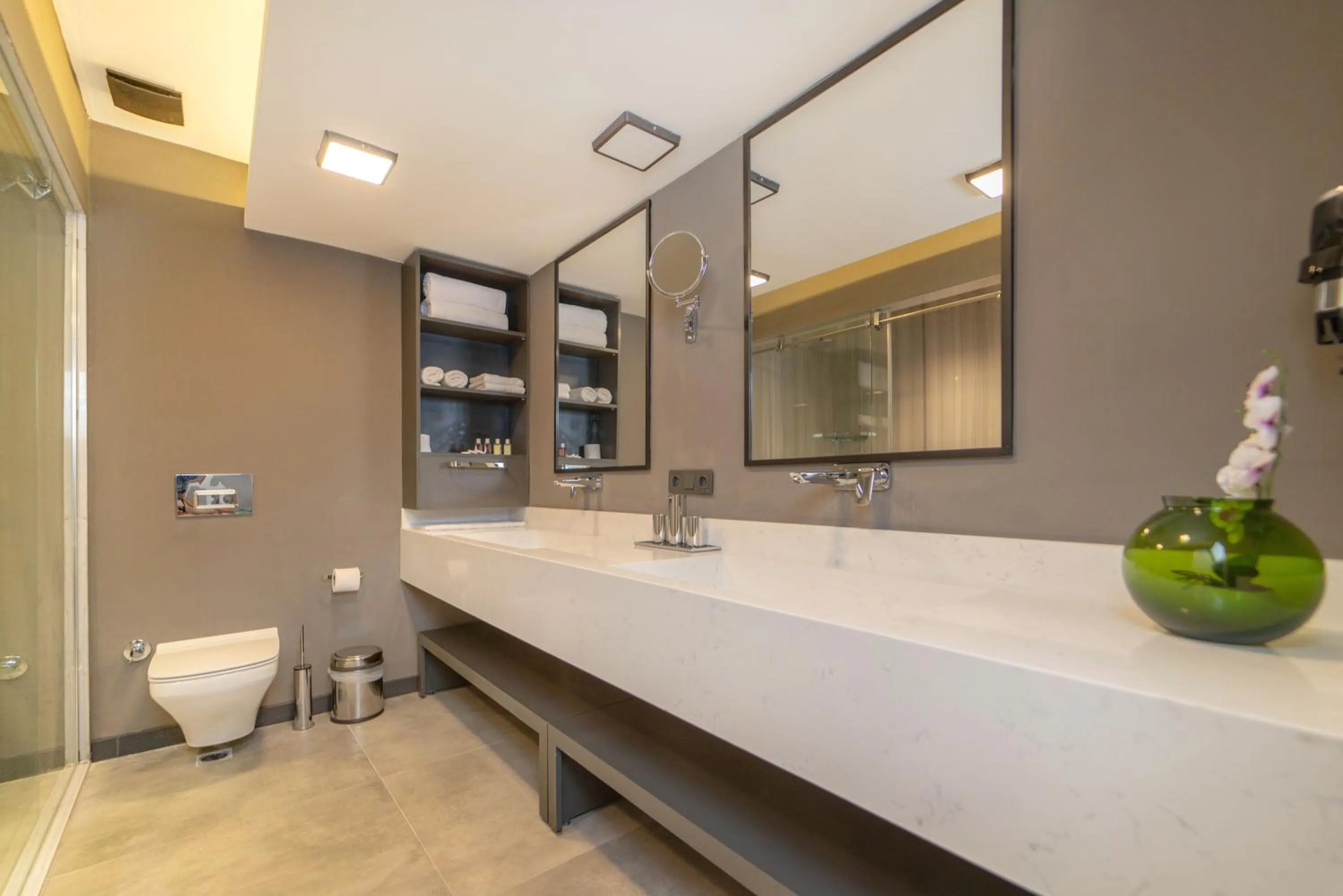 Toilet in Deniz Boutique Hotel