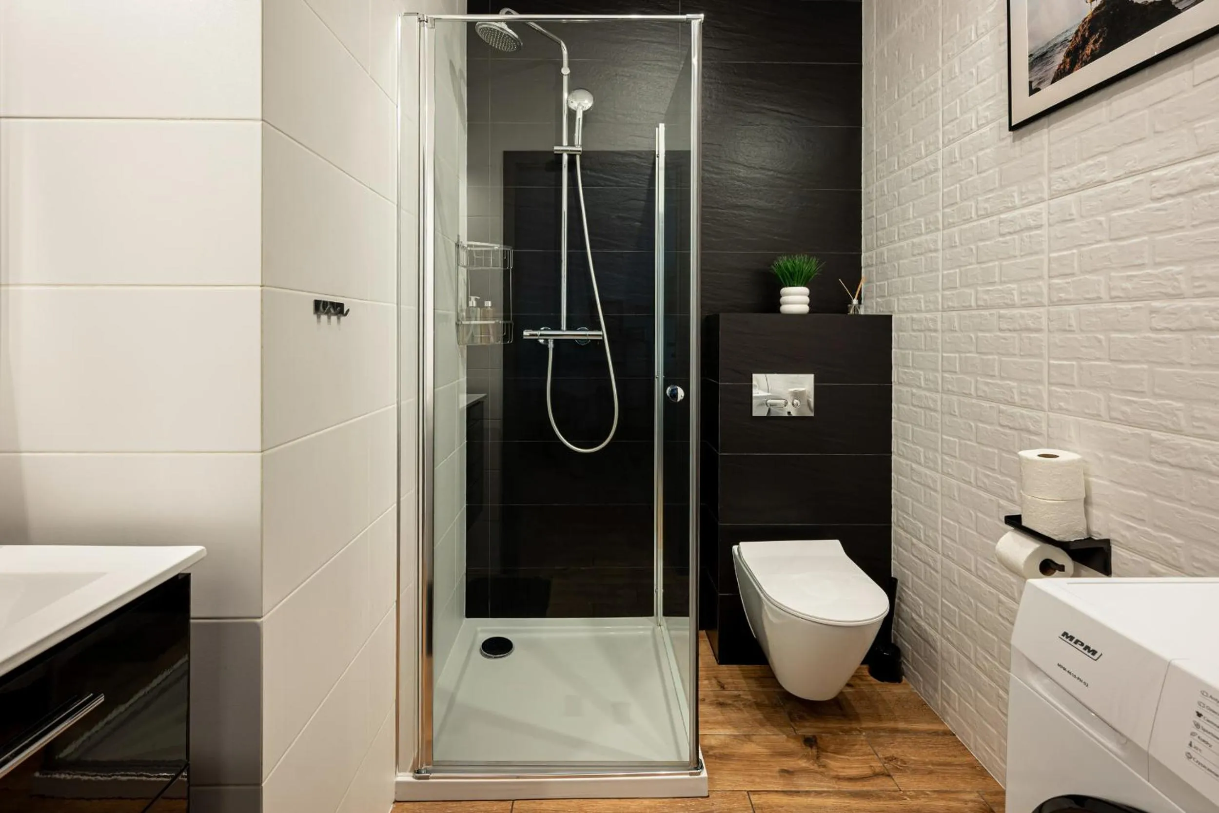 Shower in RentPlanet - Apartamenty Jagiełły