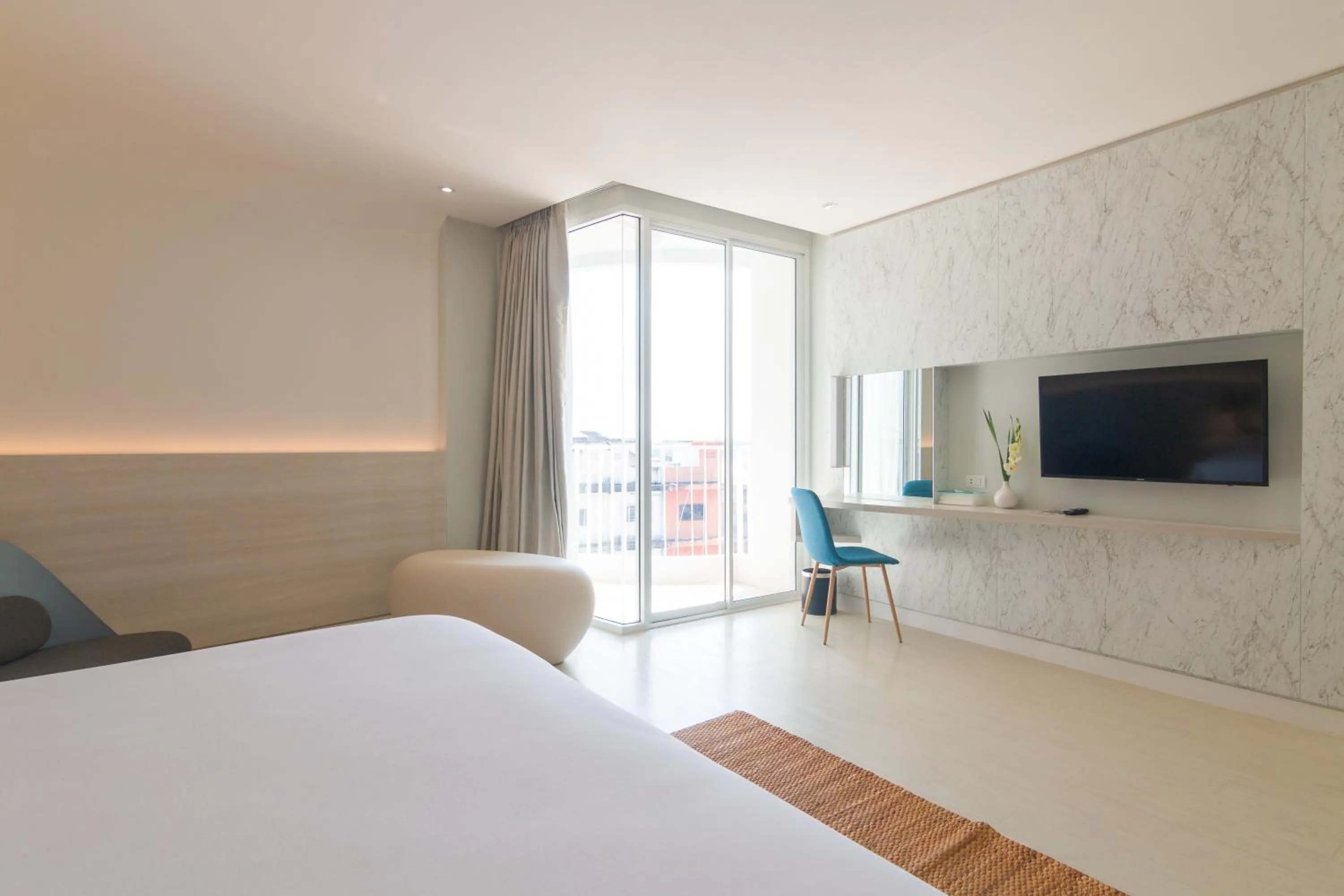 Photo of the whole room, Bed in VELA Dhi Udon Thani