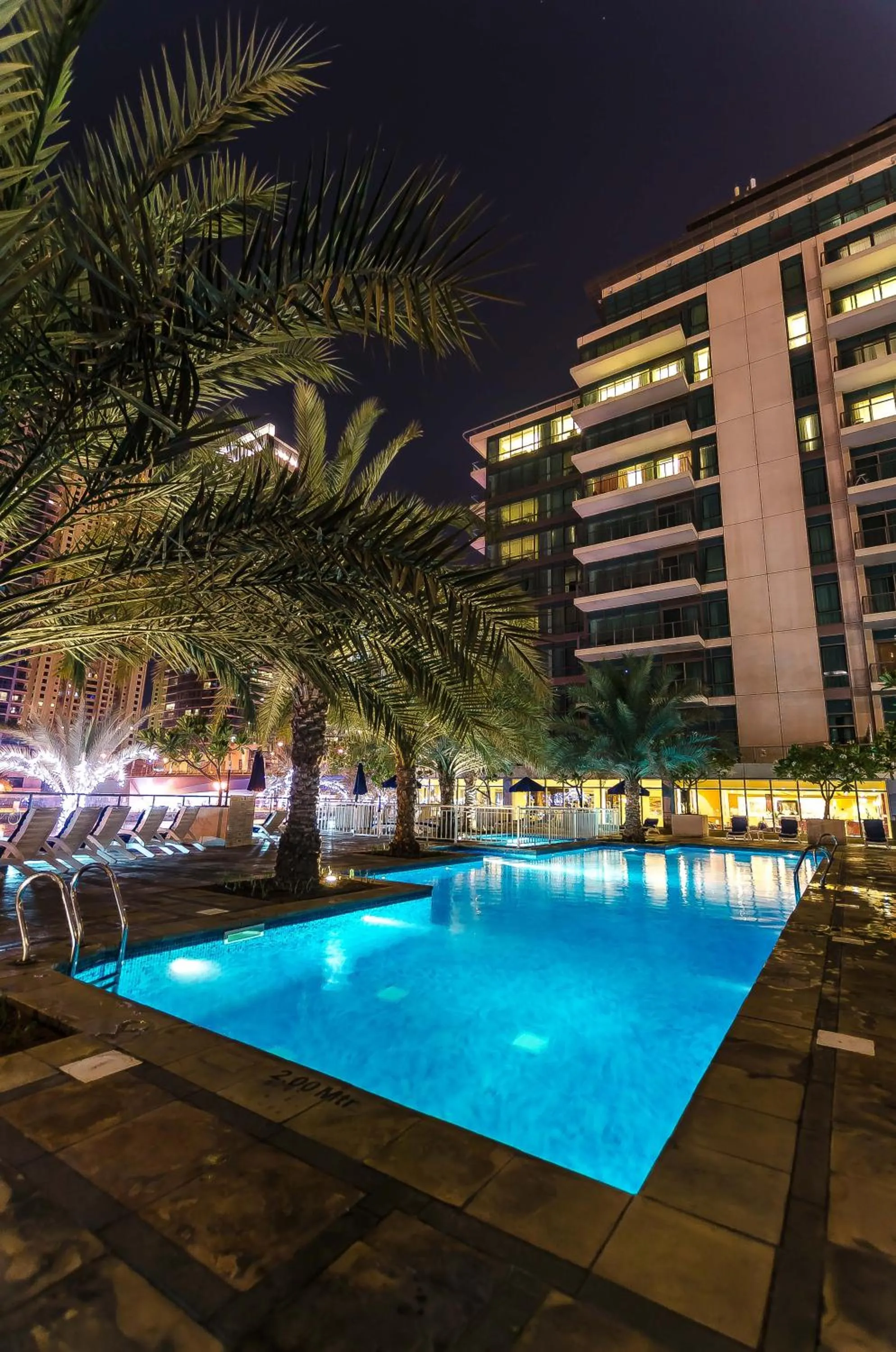 Swimming pool in Nuran Marina