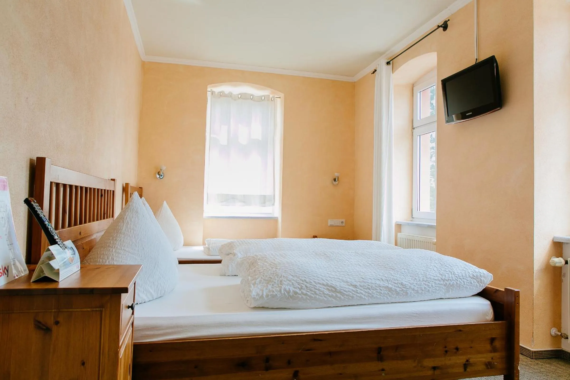 Bed in Landhotel Airport-Inn