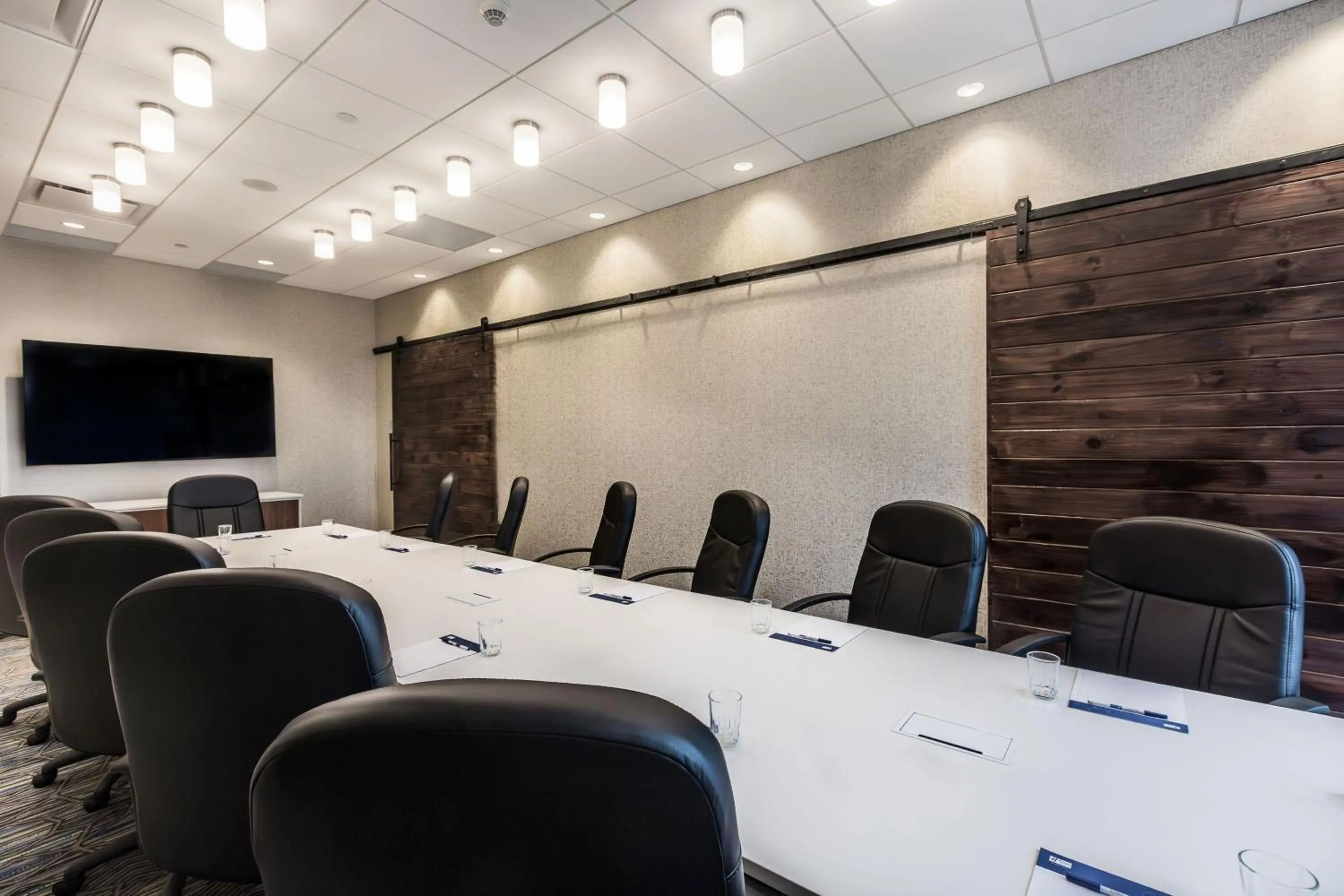 Meeting/conference room in Holiday Inn Express & Suites - Welland