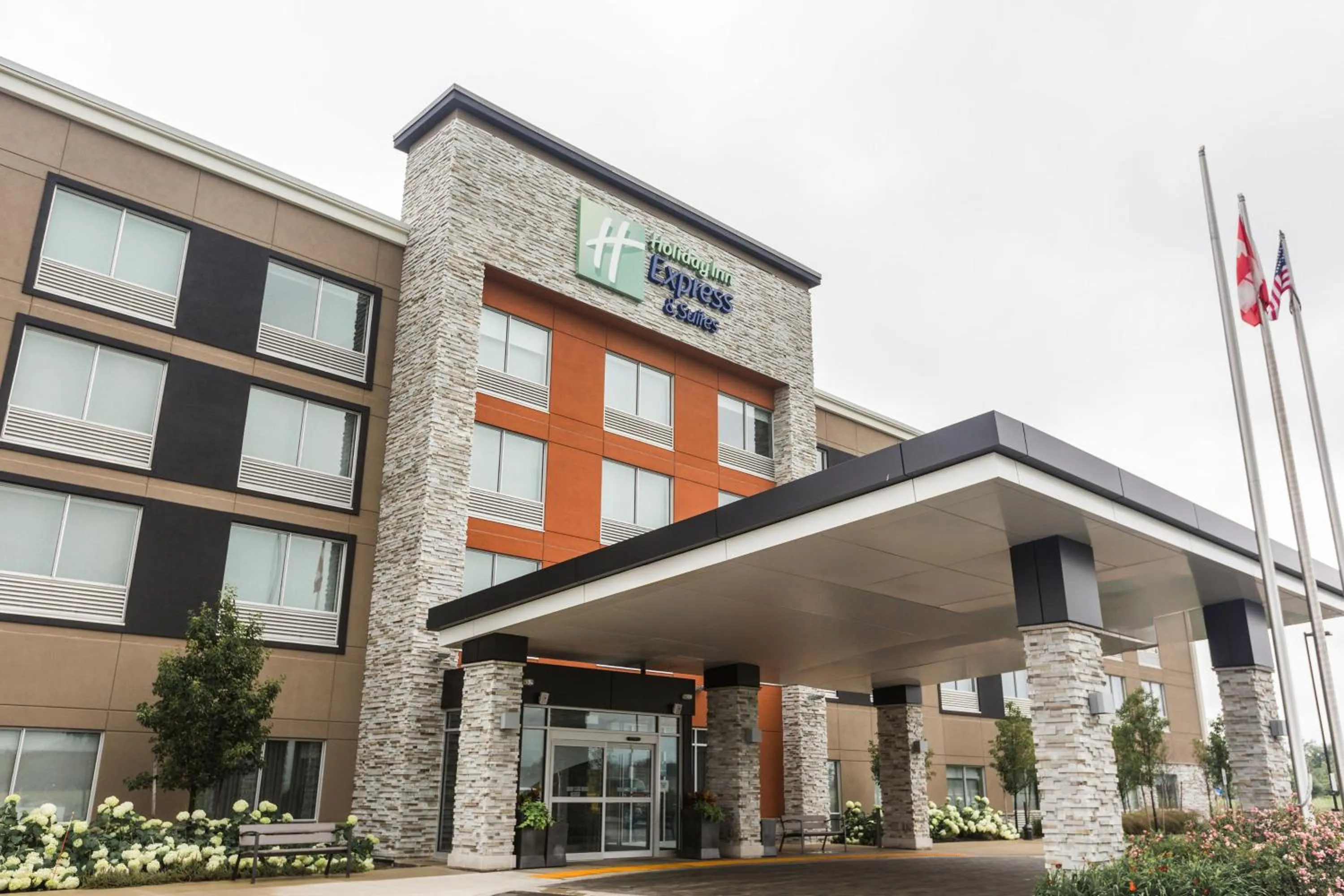 Property building in Holiday Inn Express & Suites - Welland
