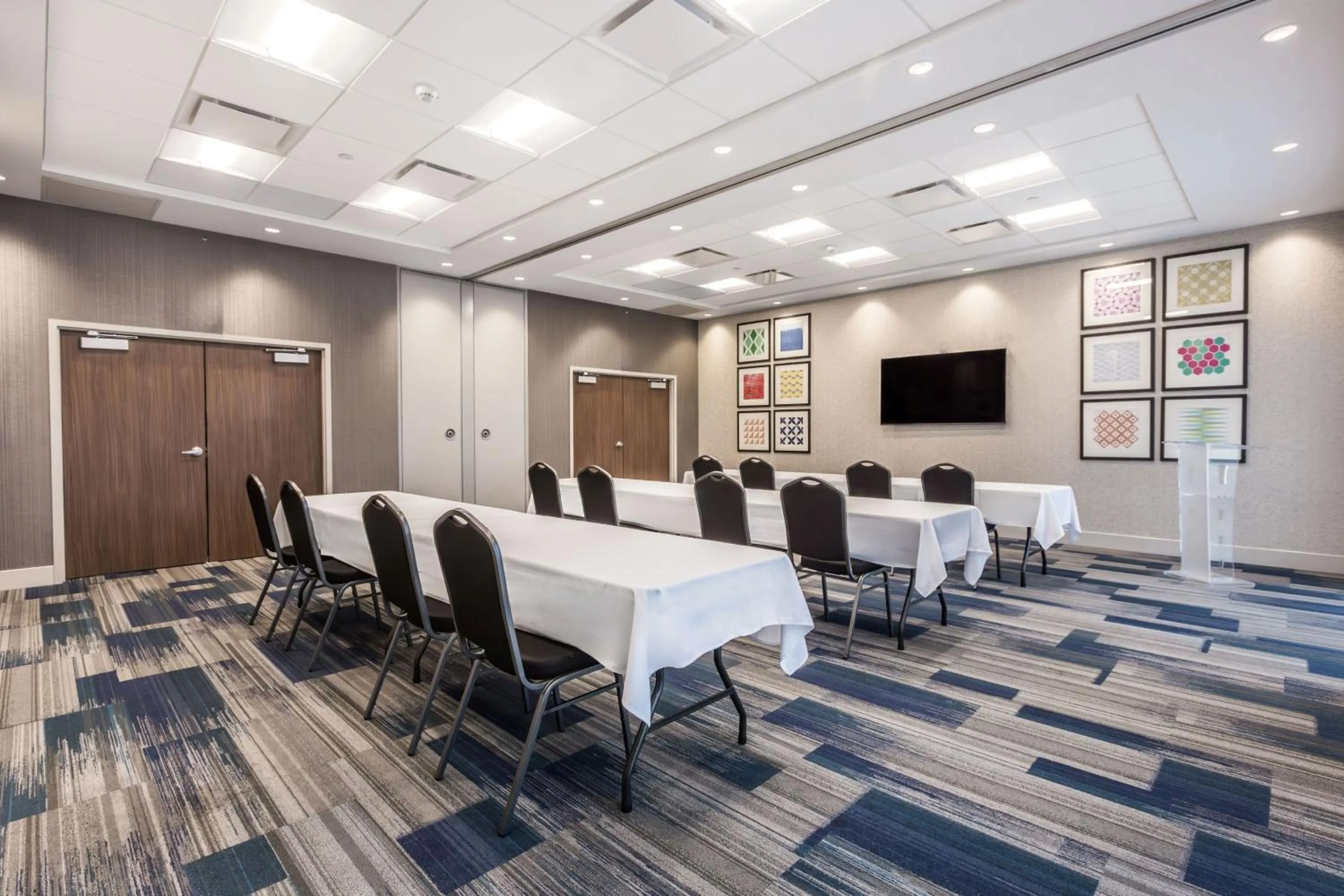 Meeting/conference room in Holiday Inn Express & Suites - Welland