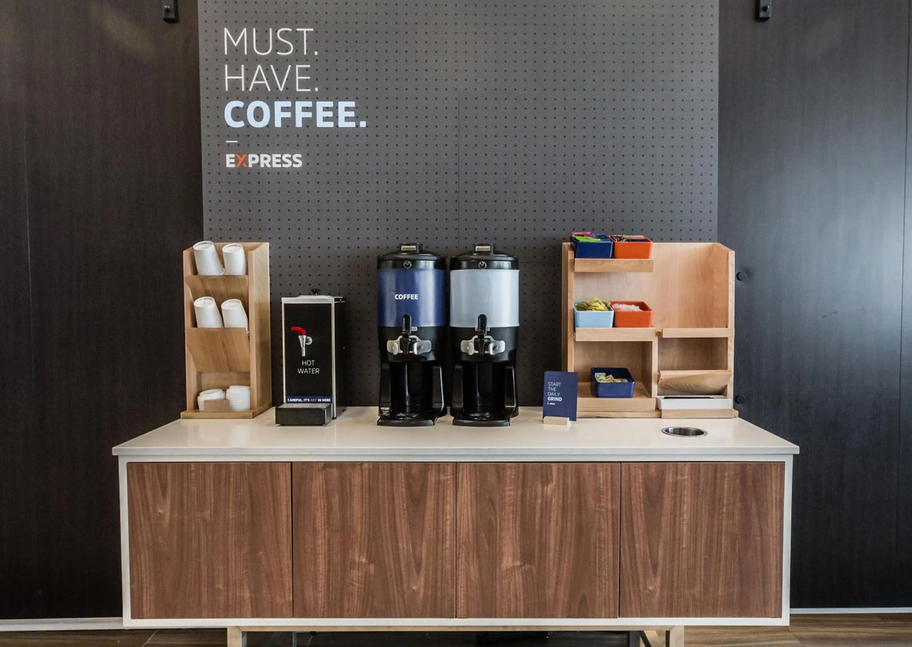 Breakfast in Holiday Inn Express & Suites - Welland