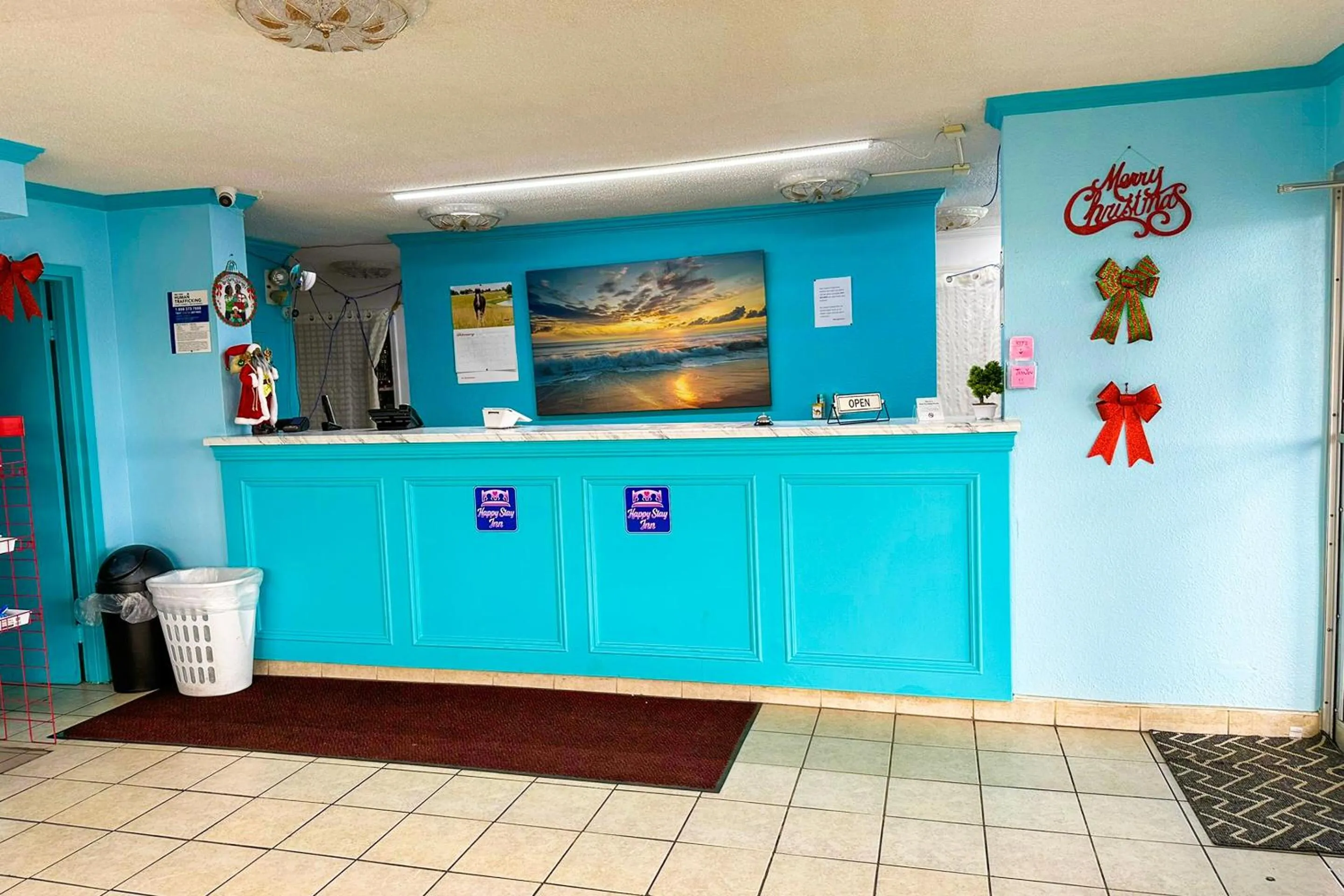 Lobby or reception in Happy Stay Inn Madisonville I-69 By OYO