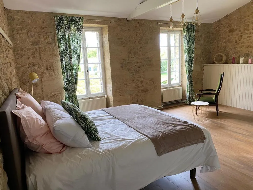 Bed in Le Jardin dans les vignes