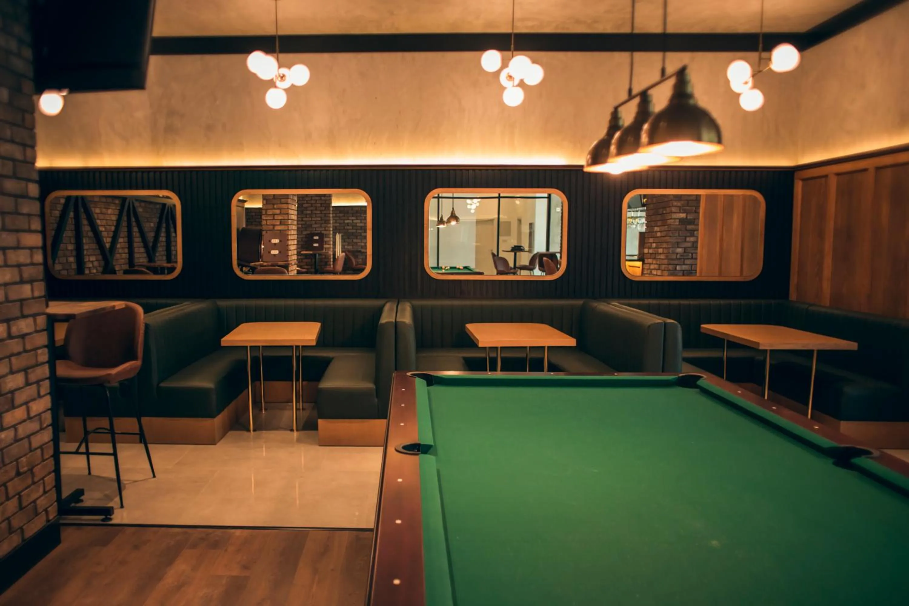 Billiard in Courtyard Long Beach Holiday Resort