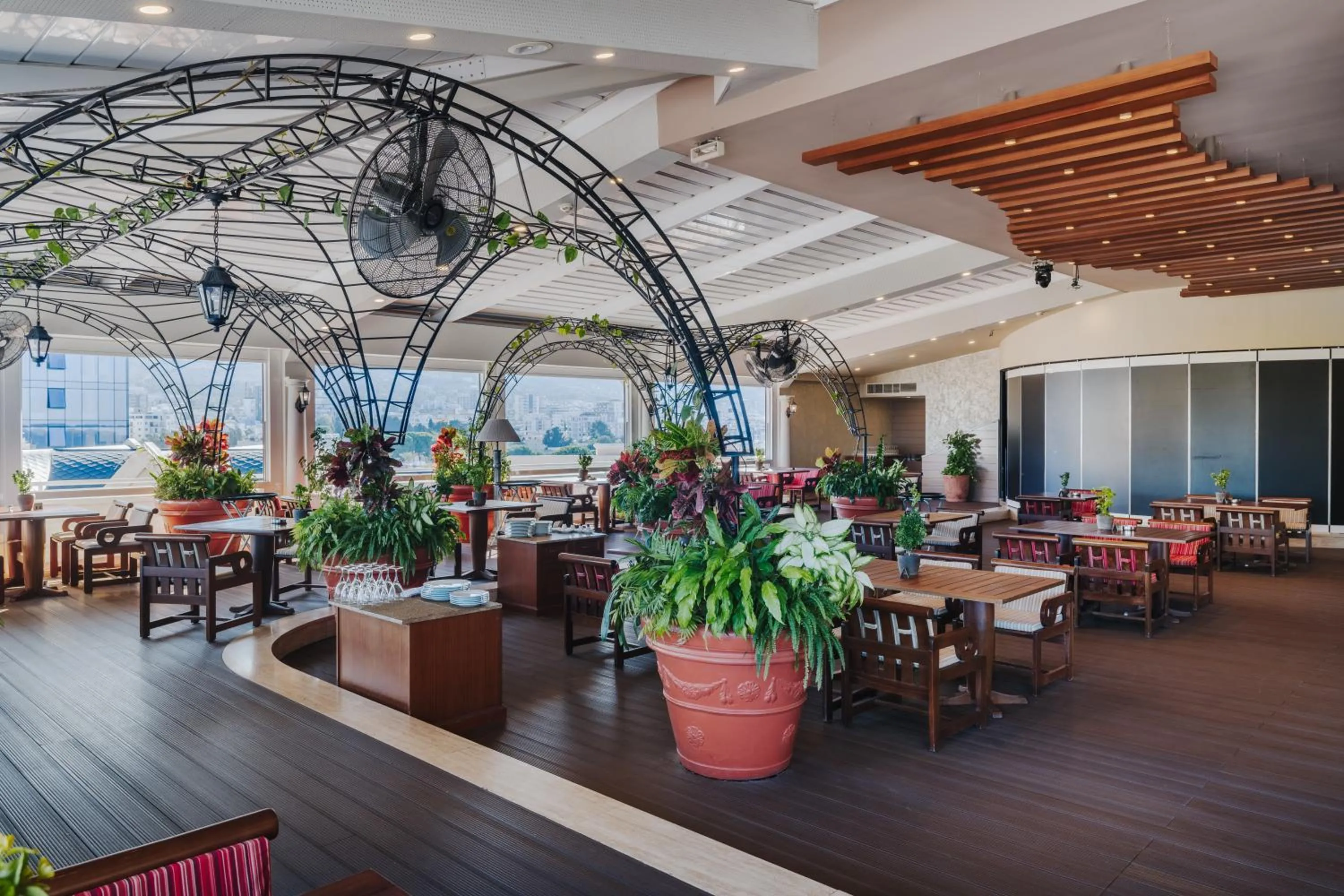 Restaurant/places to eat in The Arkin Colony Hotel