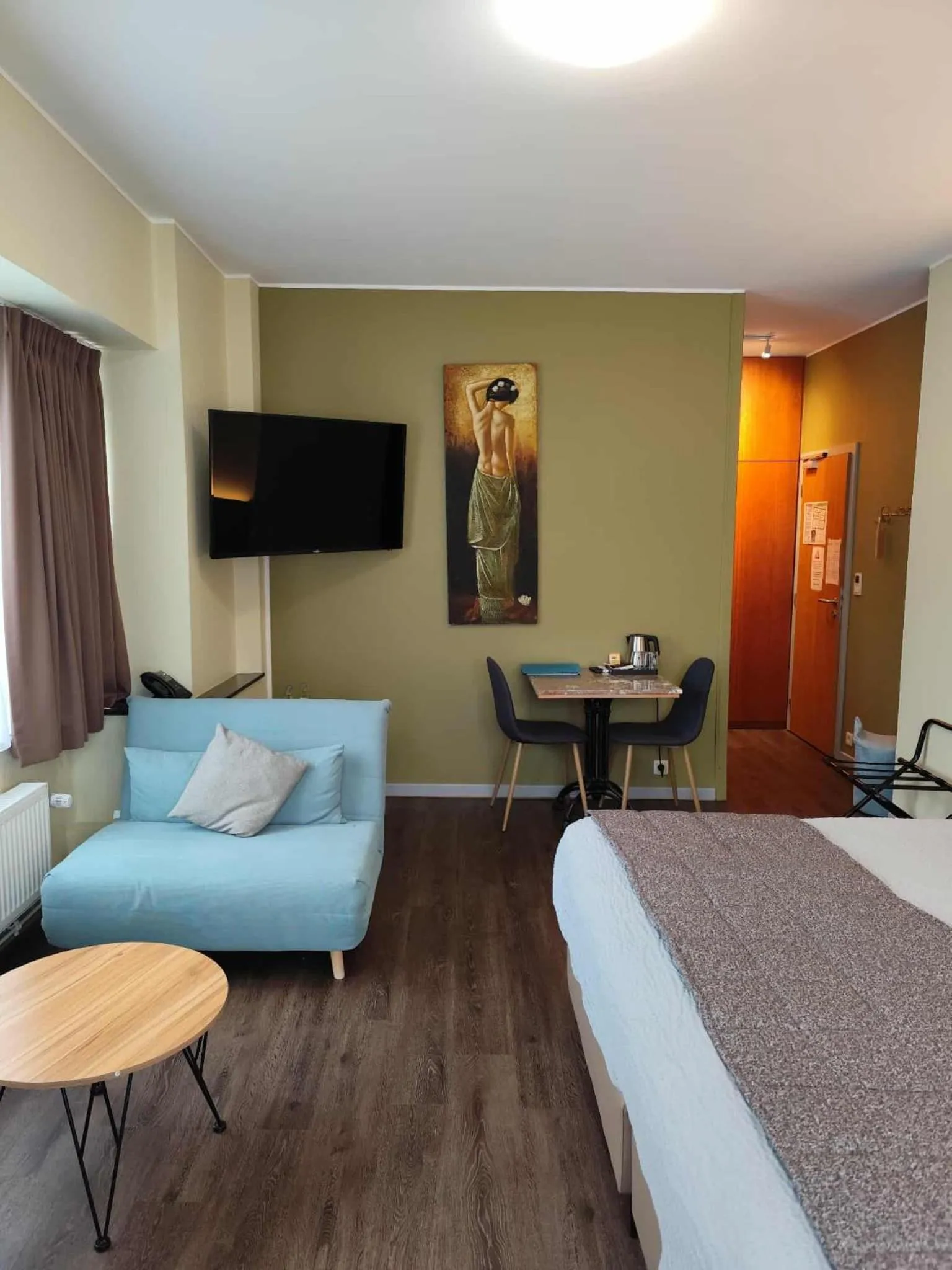 Bed in Hotel des Postes