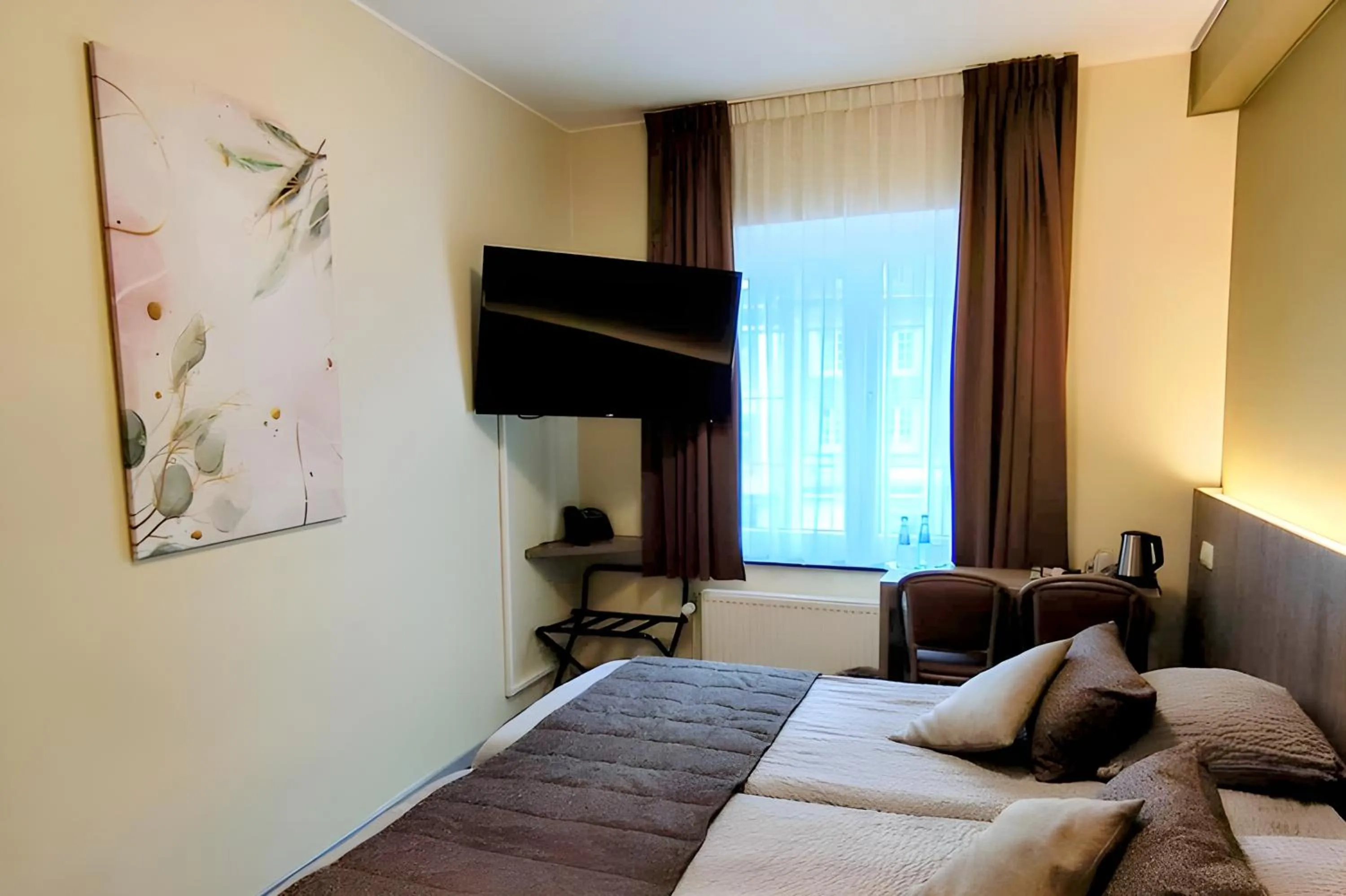 Bed in Hotel des Postes