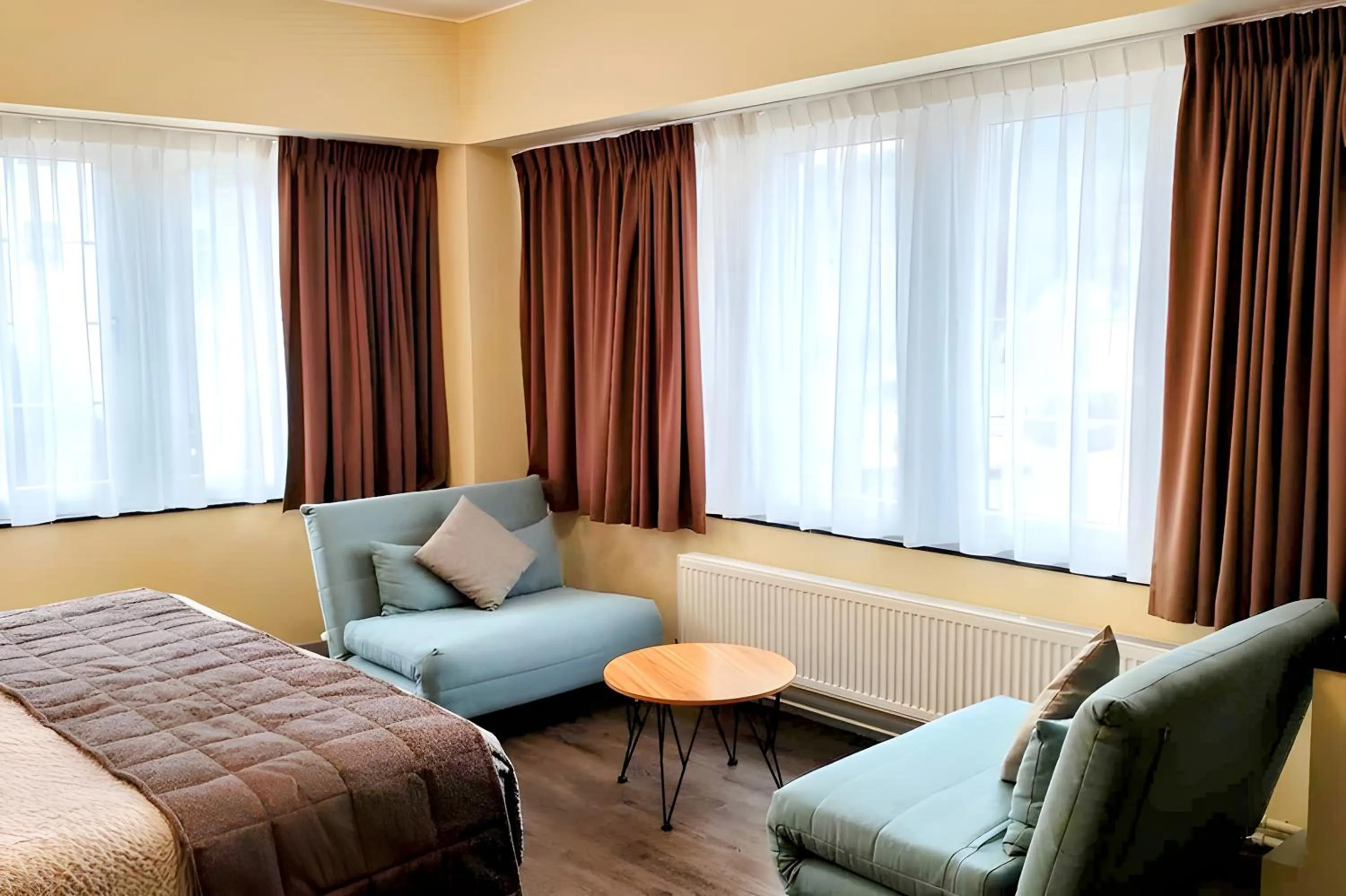 Bed in Hotel des Postes