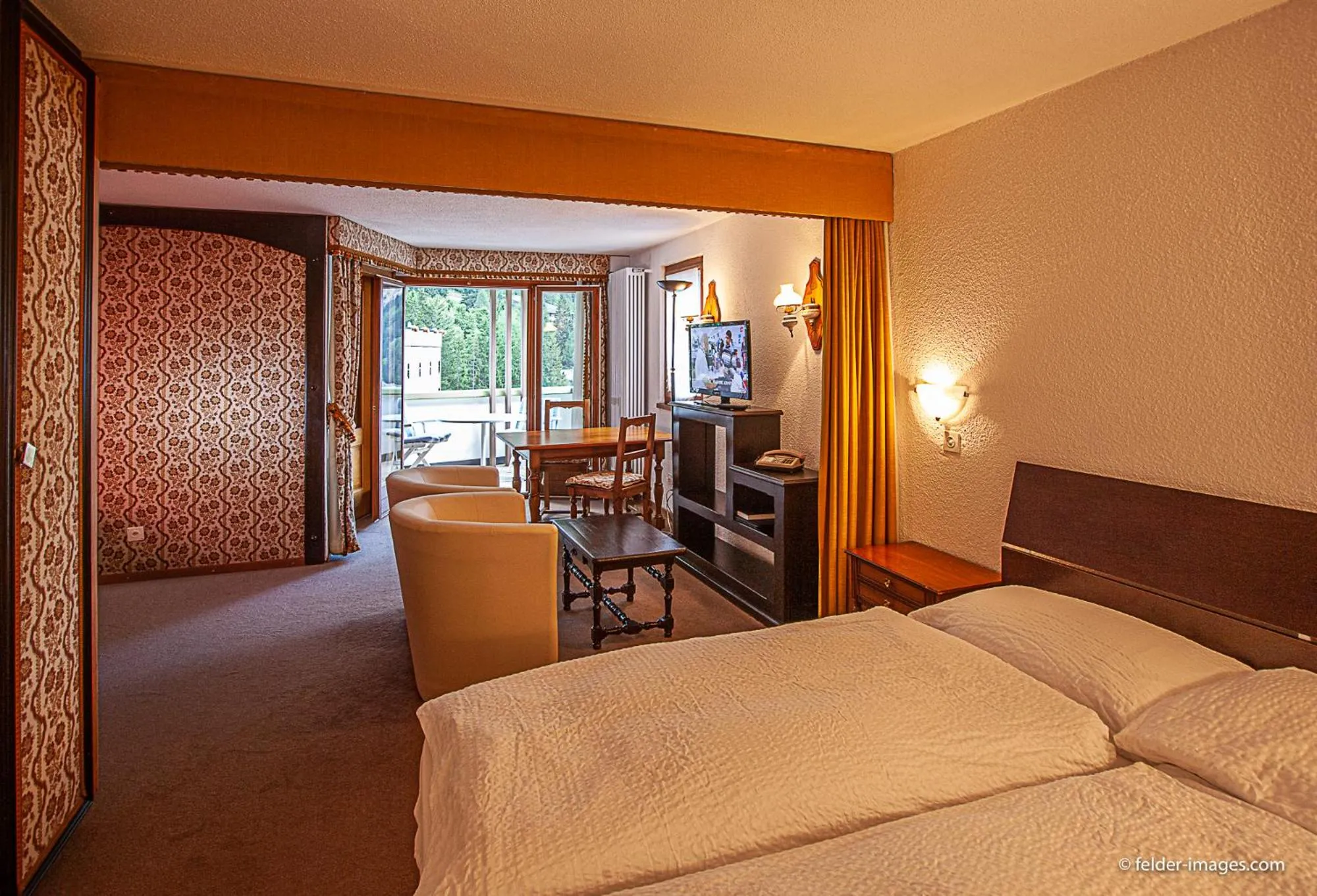 Photo of the whole room, Bed in Hotel Astoria