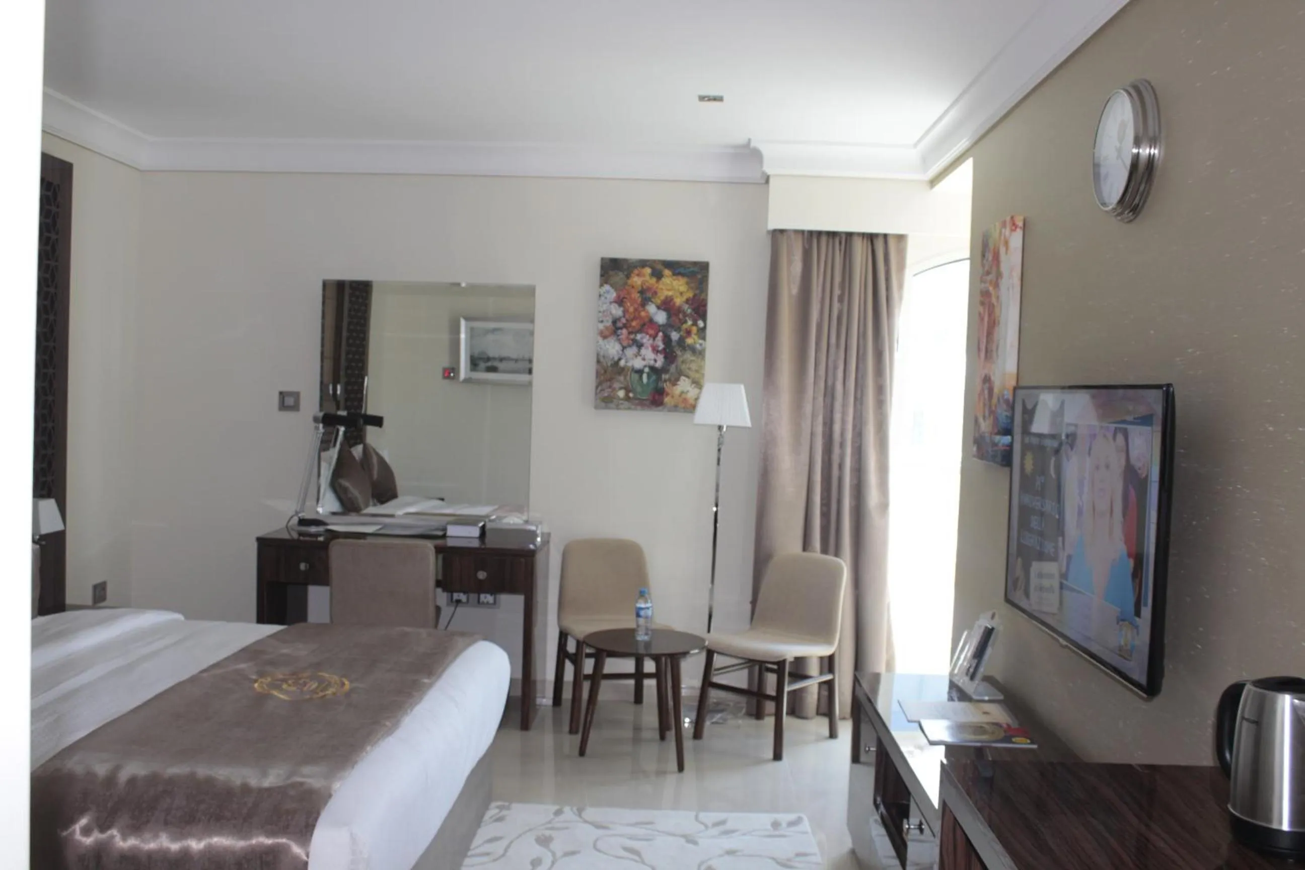 Photo of the whole room, Bed in Tio Sea Resort