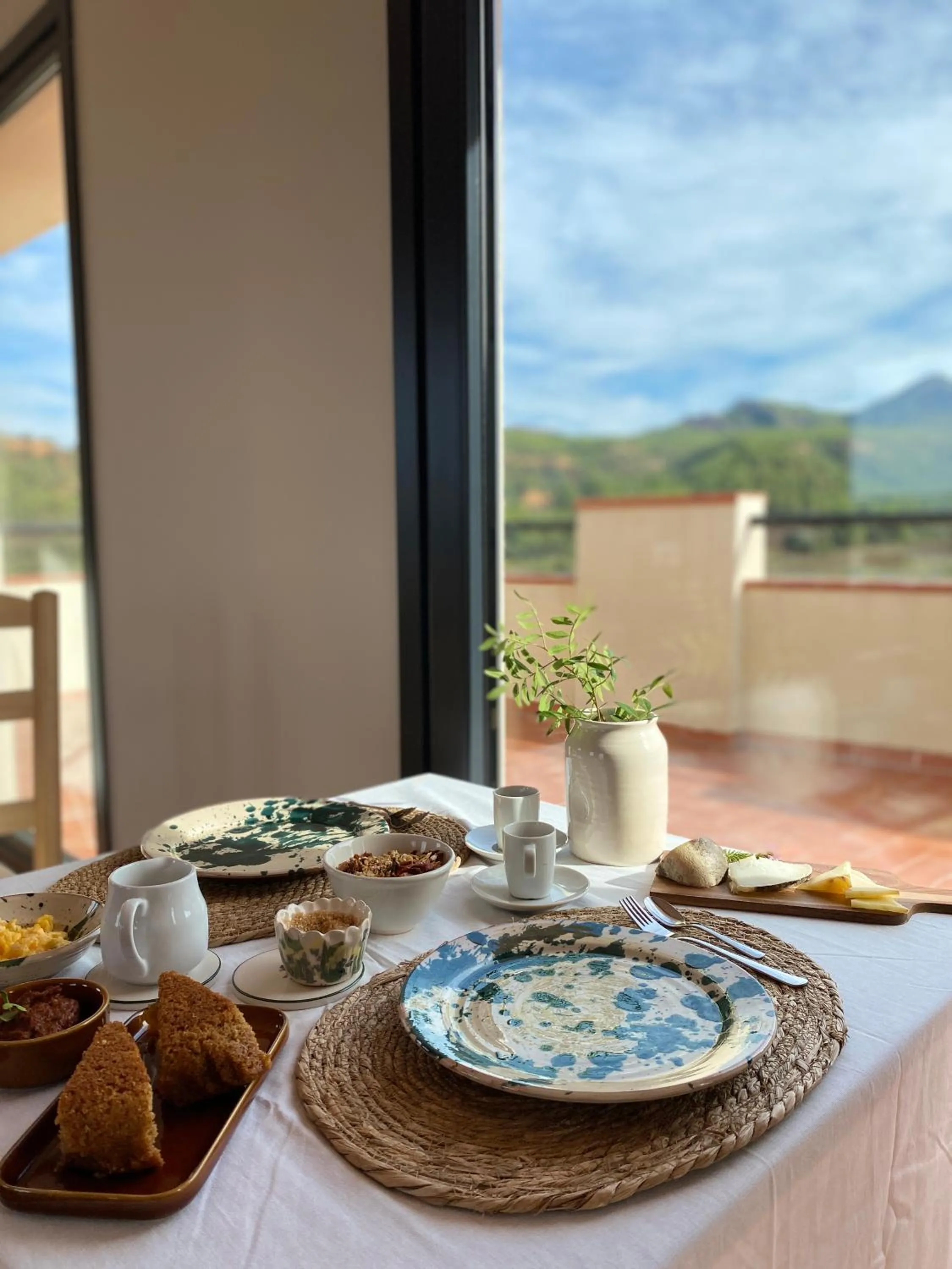 Continental breakfast in Hotel Rural Mas de l'Illa