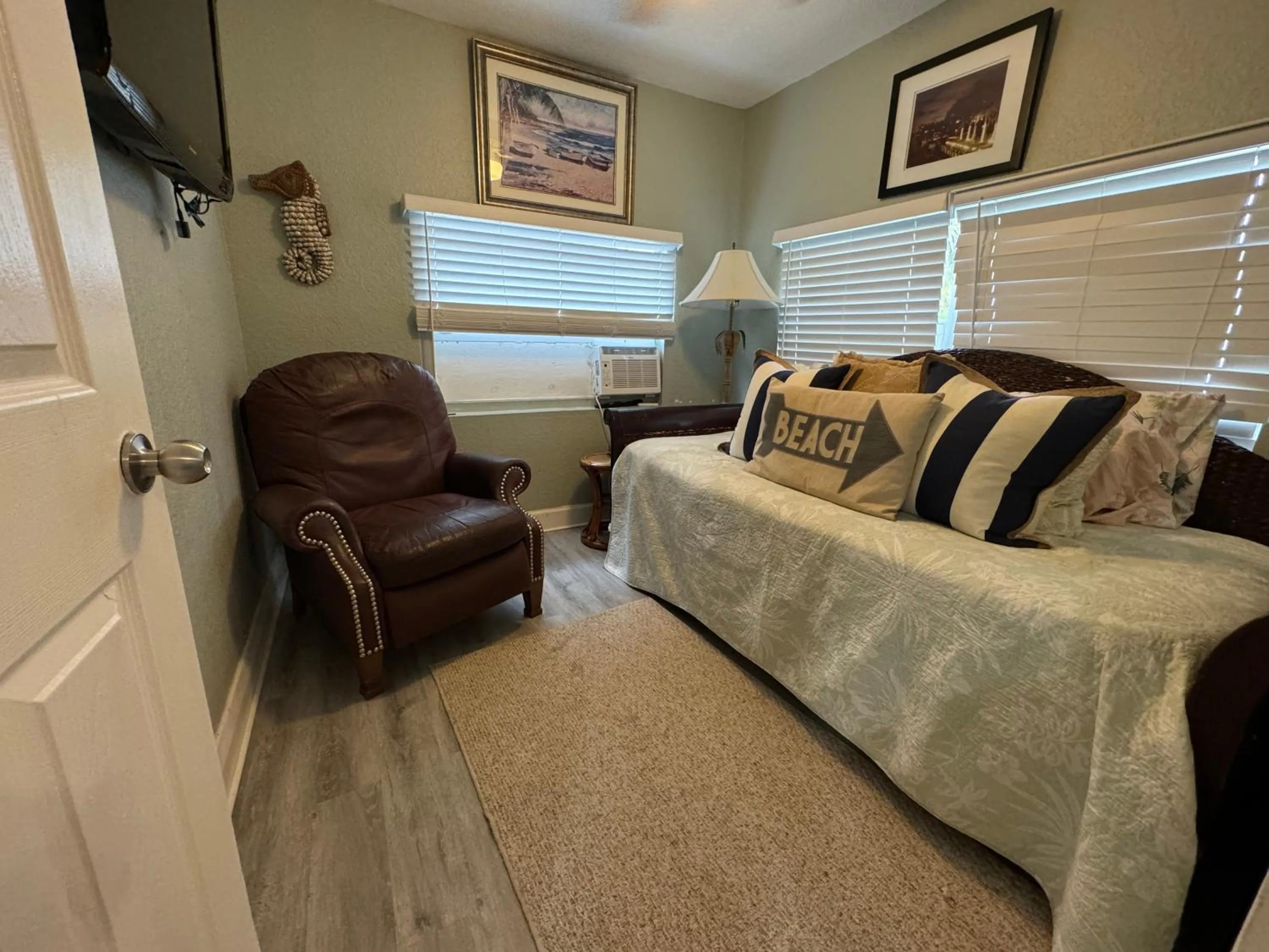 Bed in Mango Beach House