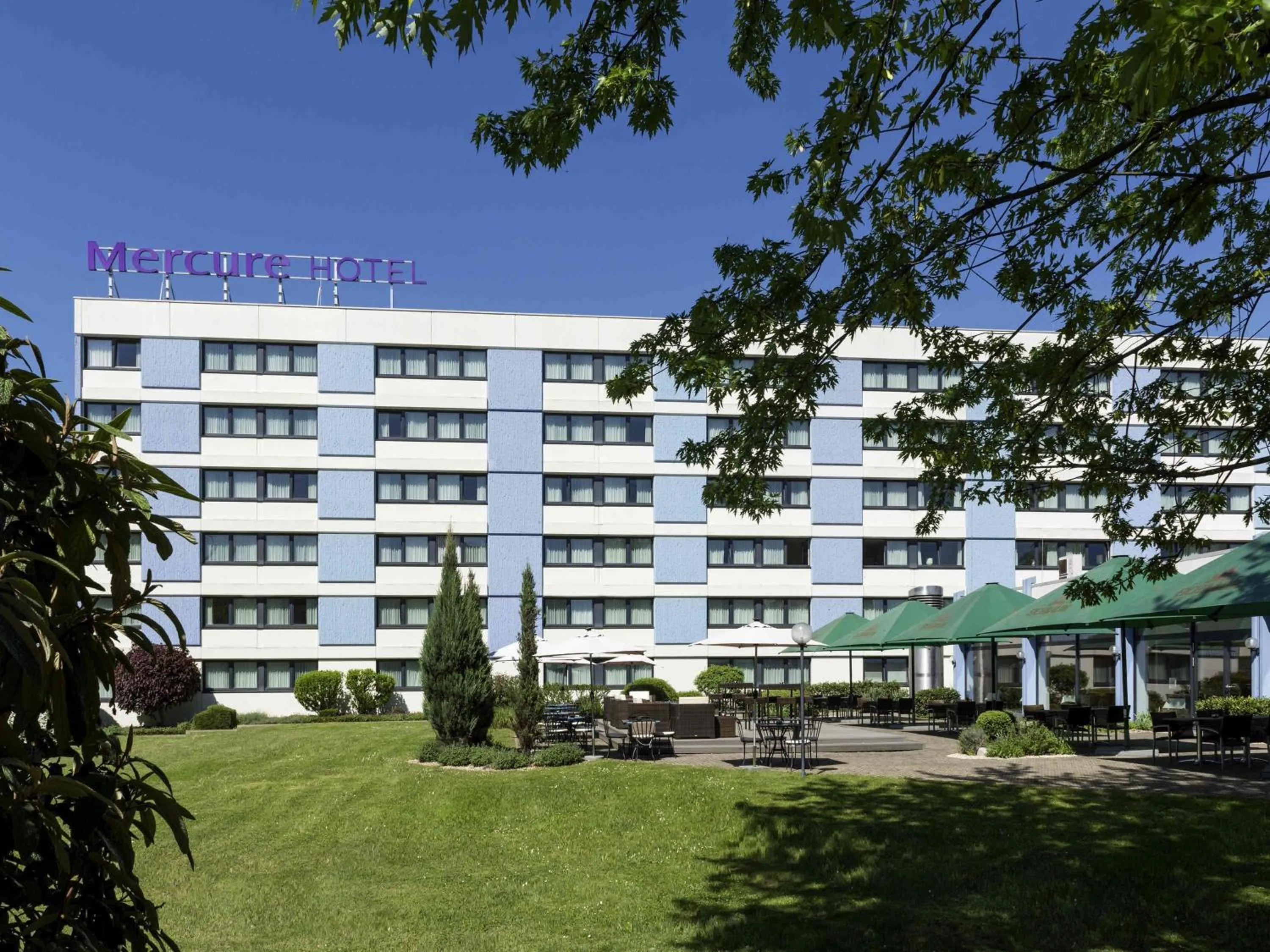 Property building in Mercure Hotel Mannheim am Friedensplatz