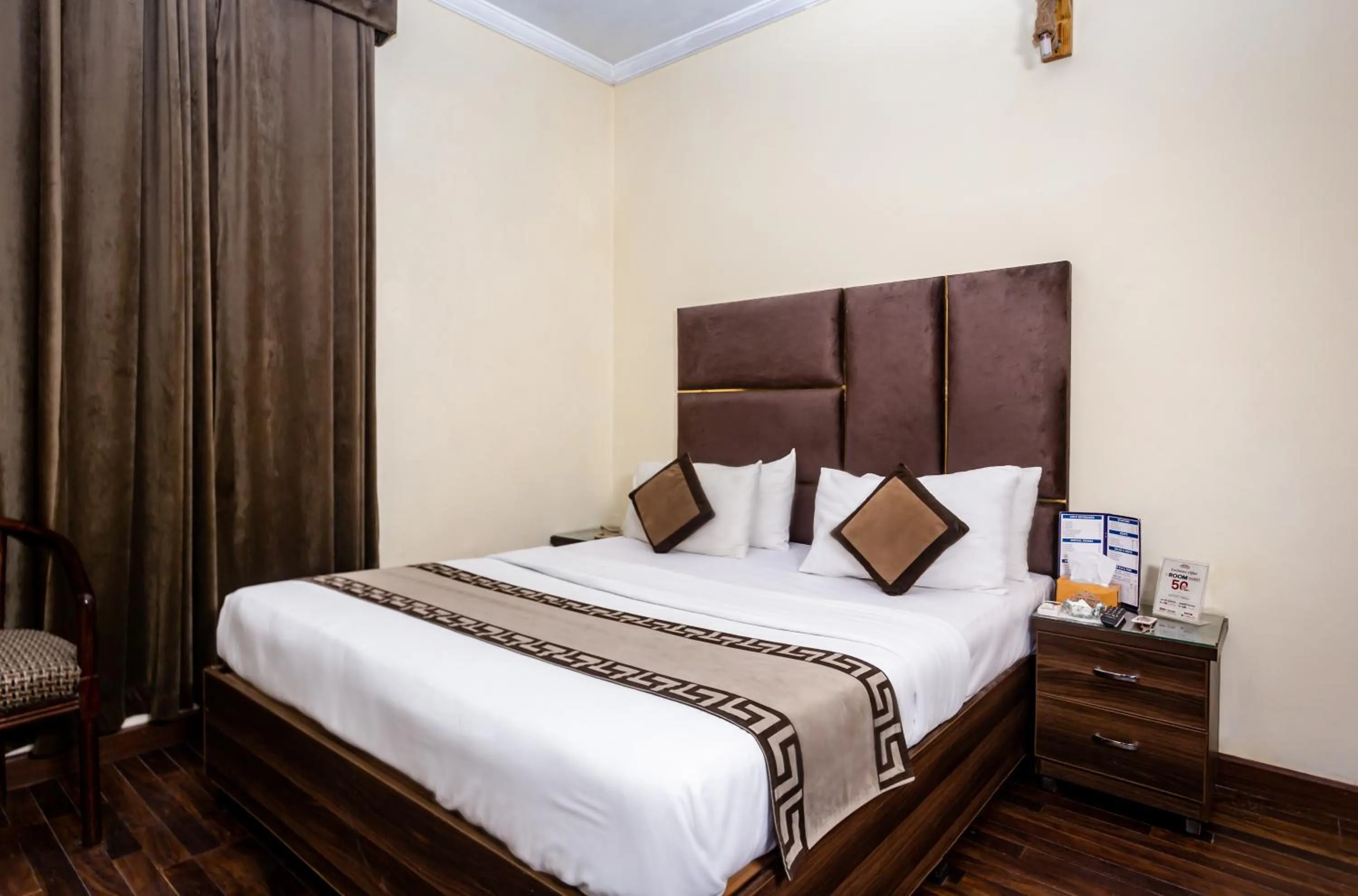 Bedroom, Bed in Rose Palace Hotel, Liberty