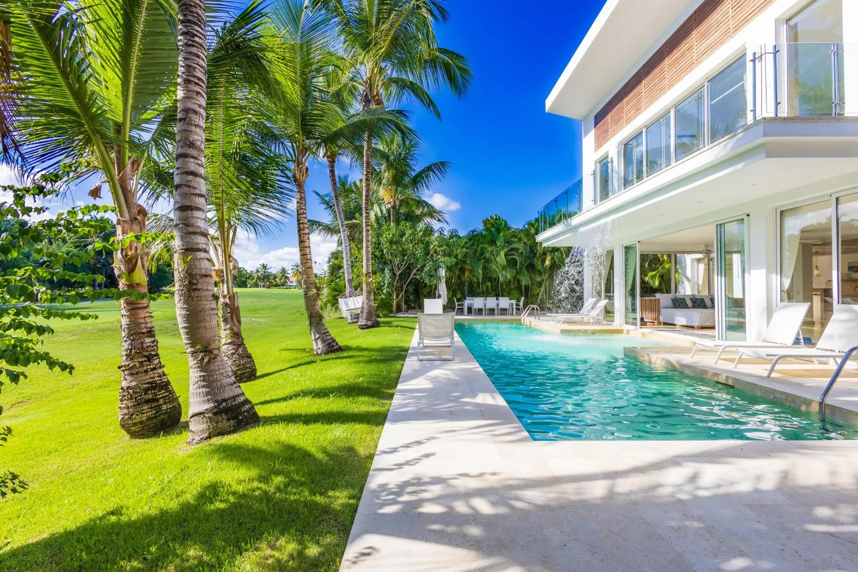 Luxury Rentals in Punta Cana - Exclusive Waterfall Villa with Private Pool, BBQ, Maid, Golf Luxury Rentals in Punta Cana - Exclusive Waterfall Villa with Private Pool, BBQ, Maid, Golf