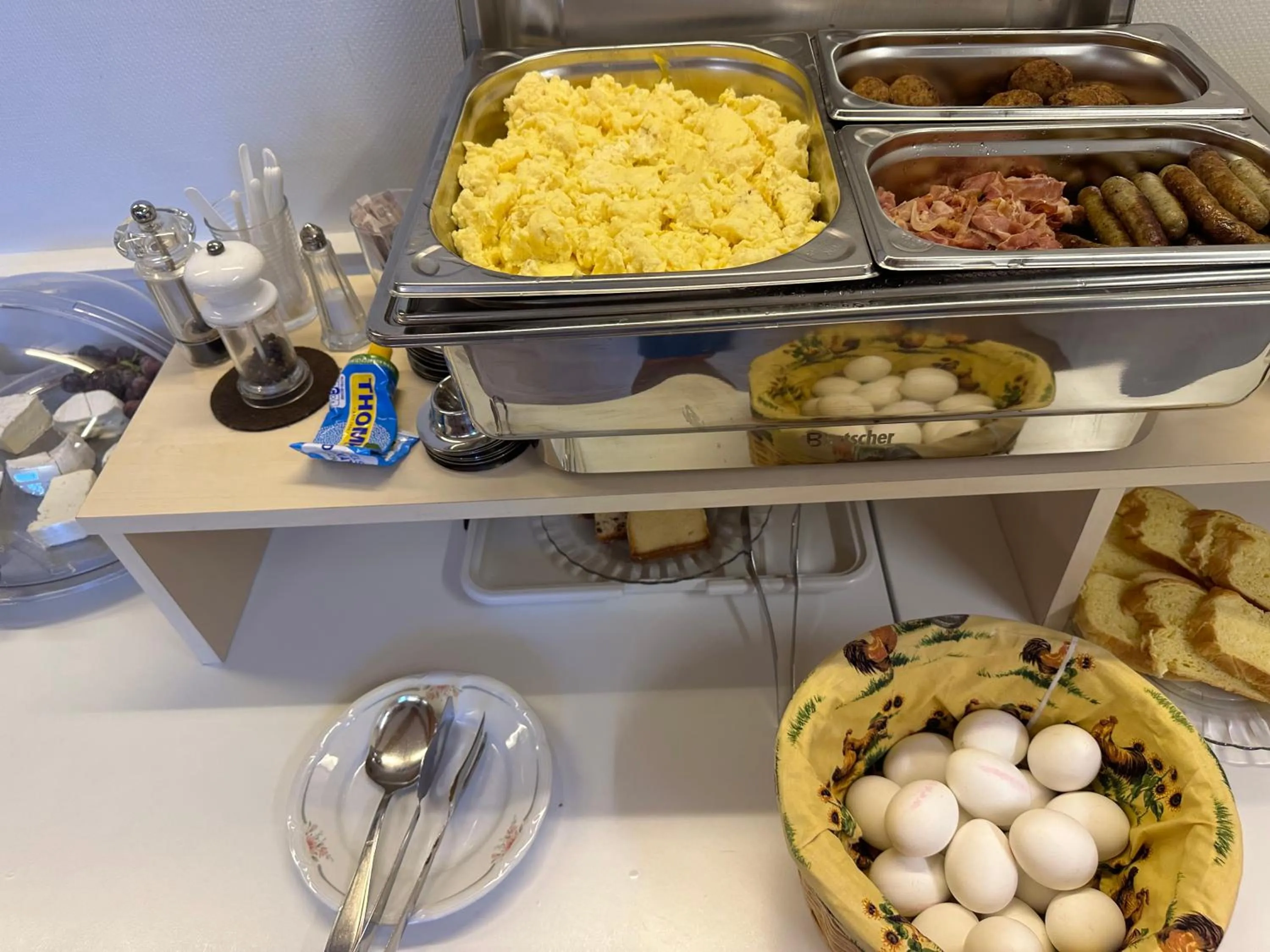 Breakfast in Hotel Barbarossa Karlsruhe Stadtmitte