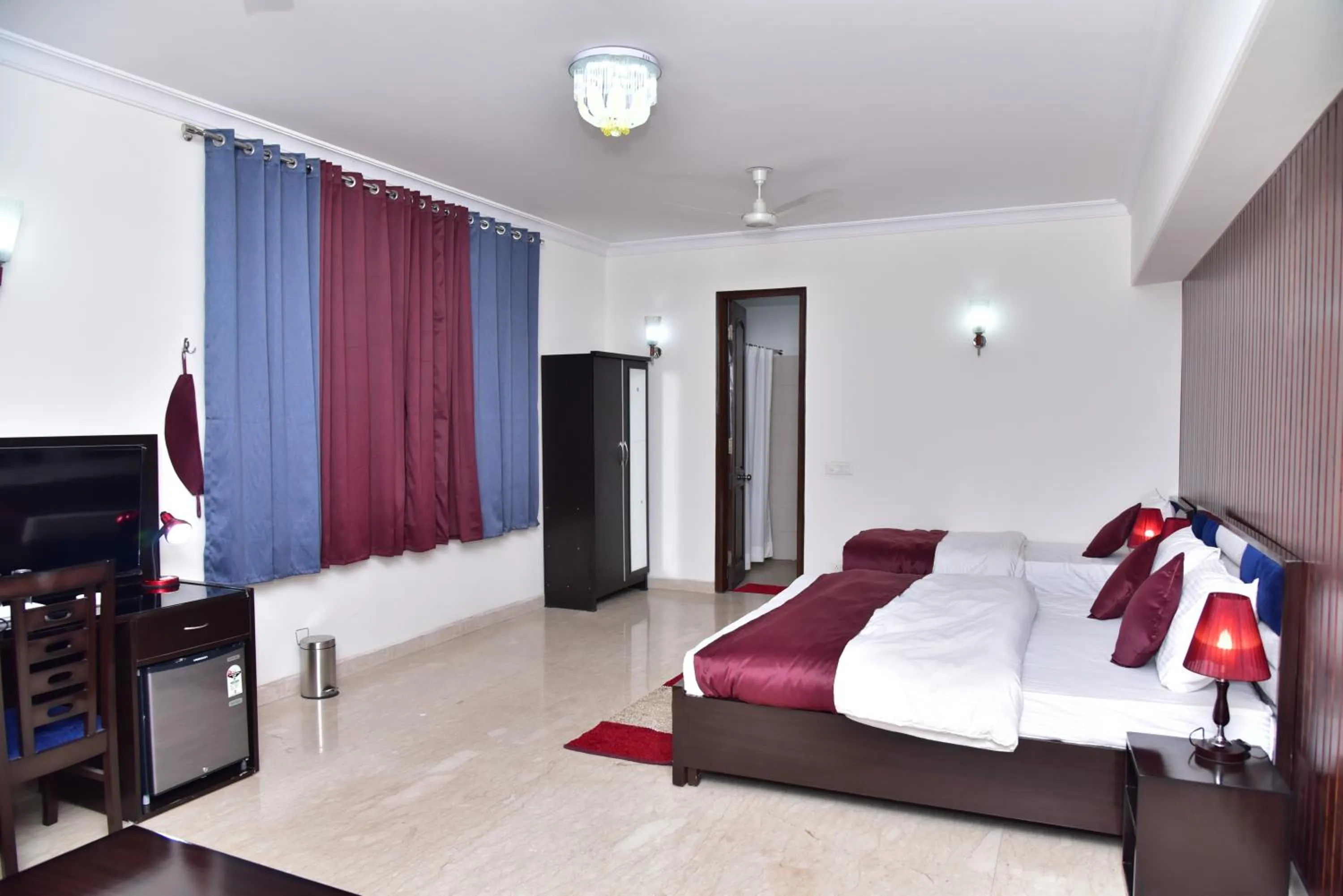 Bed in Nook Inn & Suites - MG ROAD METRO