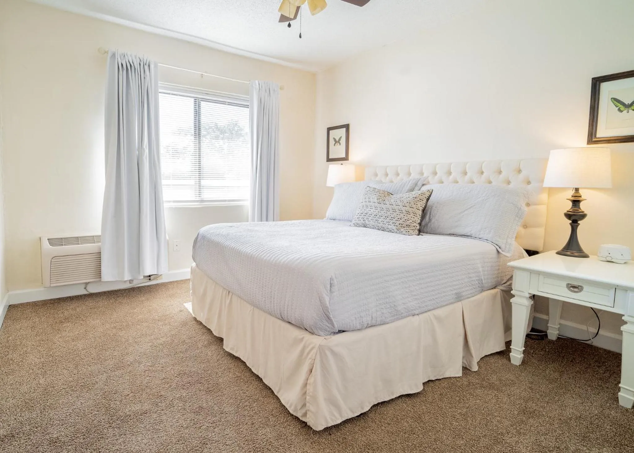 Bedroom, Bed in The Flats on Florida St - Super Comfy 2-Bedroom Apartments