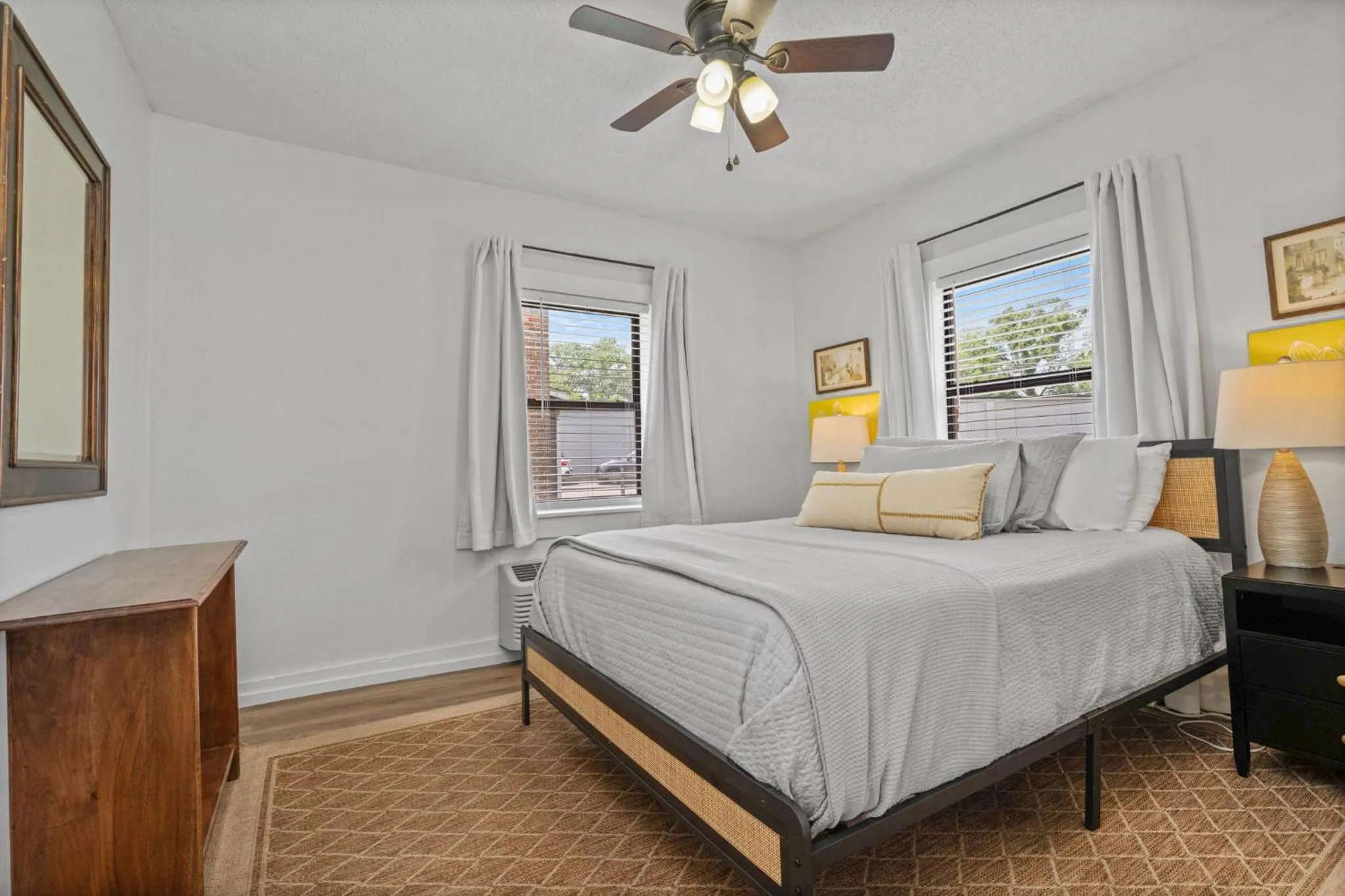 Bed in The Flats on Florida St - Super Comfy 2-Bedroom Apartments