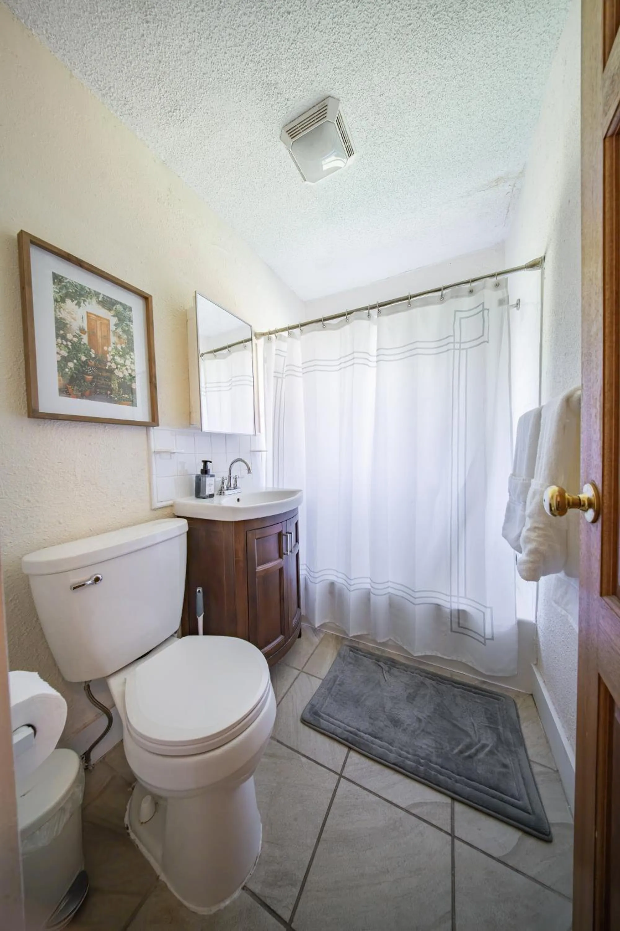 The Flats on Florida St - Super Comfy 2-Bedroom Apartments