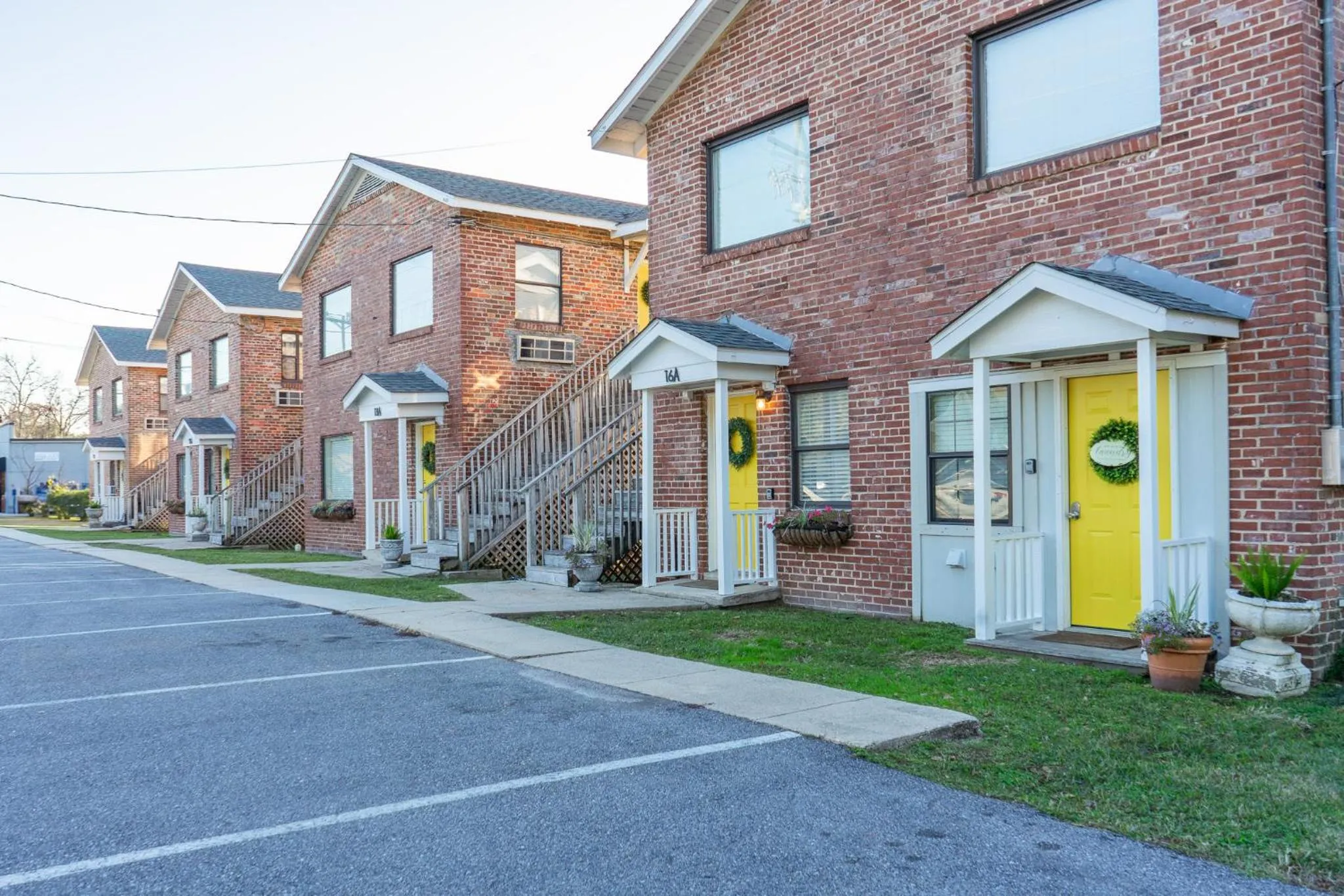 Property building in The Flats on Florida St - Super Comfy 2-Bedroom Apartments