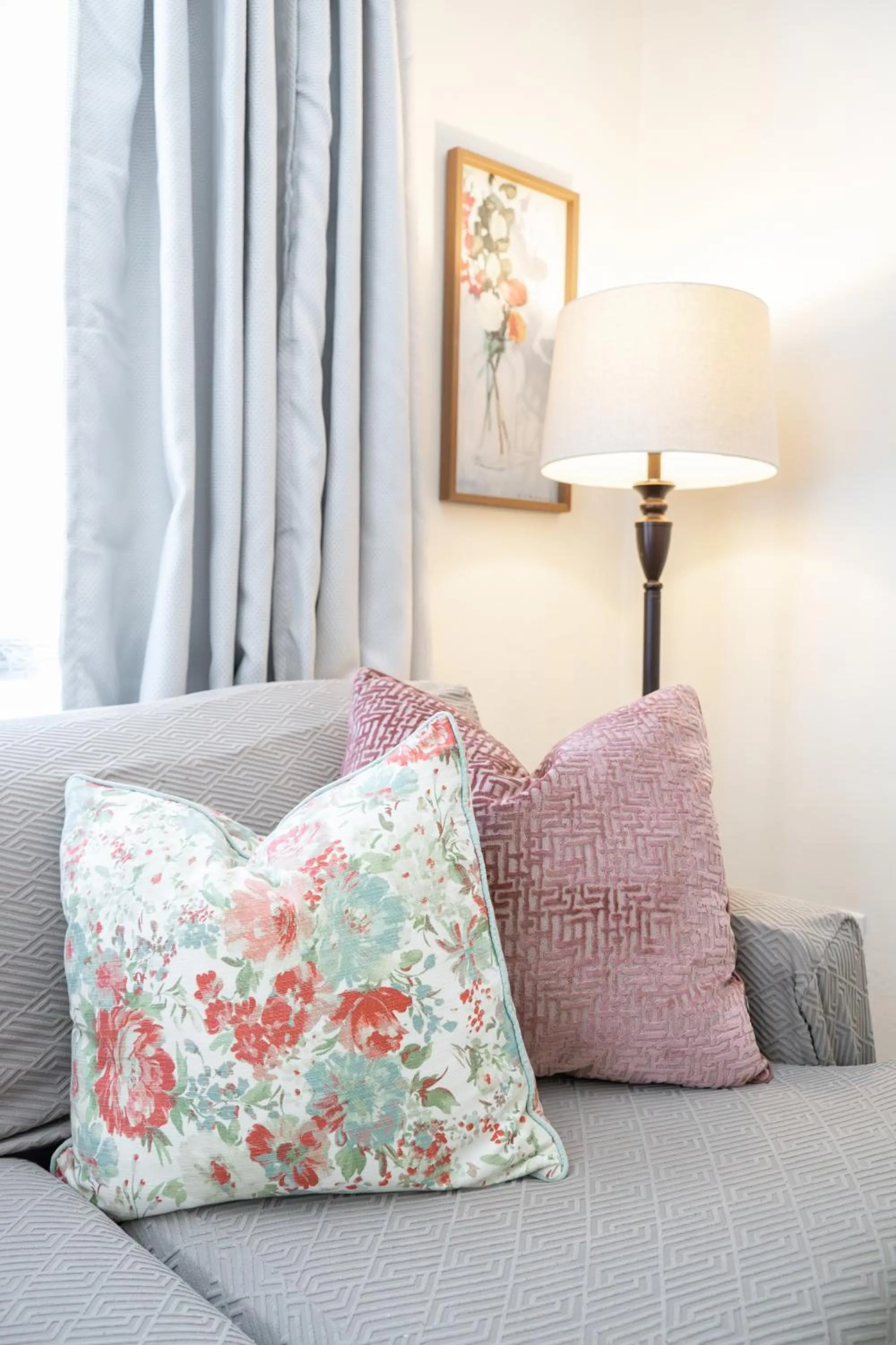 Bed in The Flats on Florida St - Super Comfy 2-Bedroom Apartments