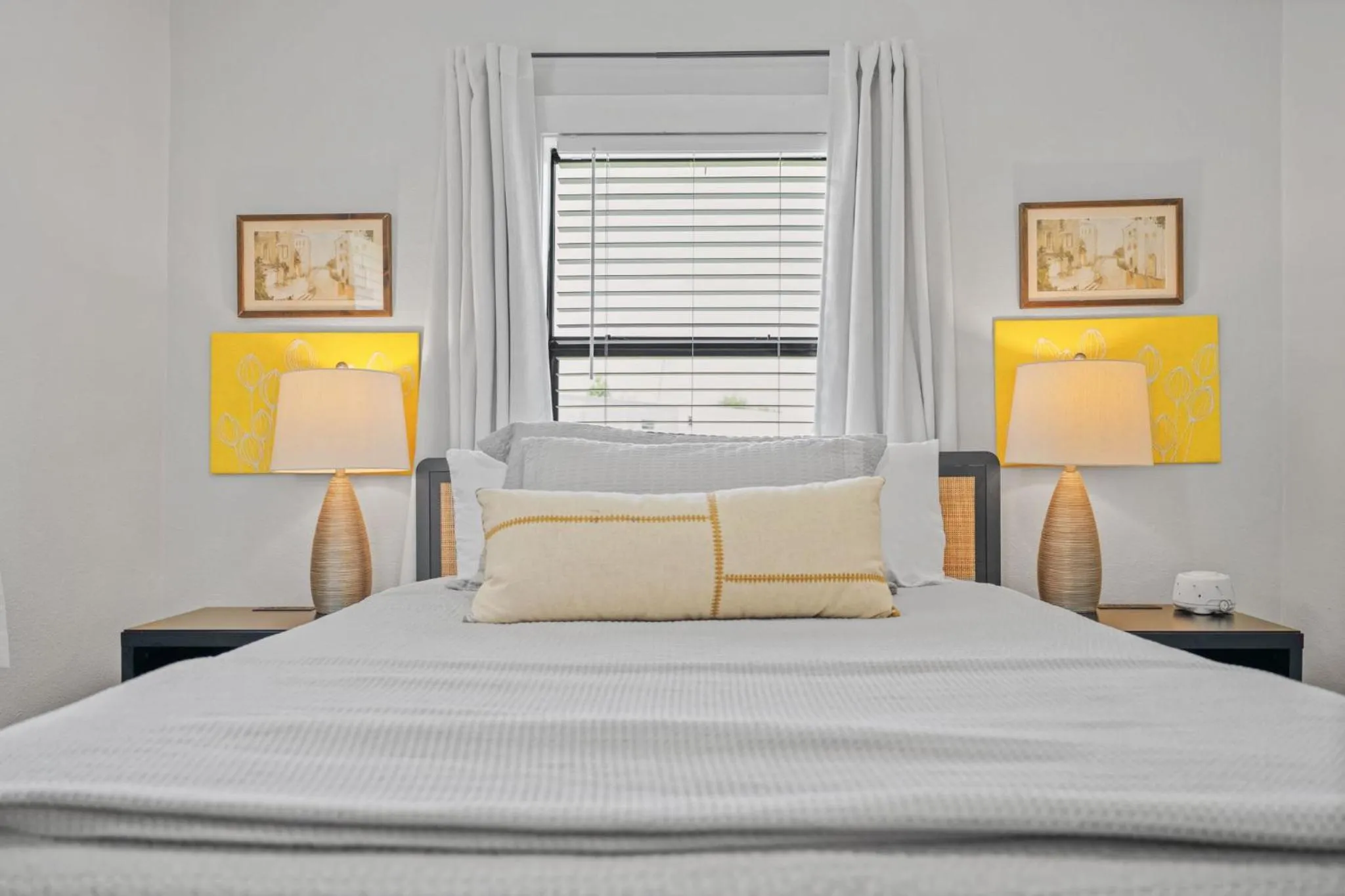 Bed in The Flats on Florida St - Super Comfy 2-Bedroom Apartments