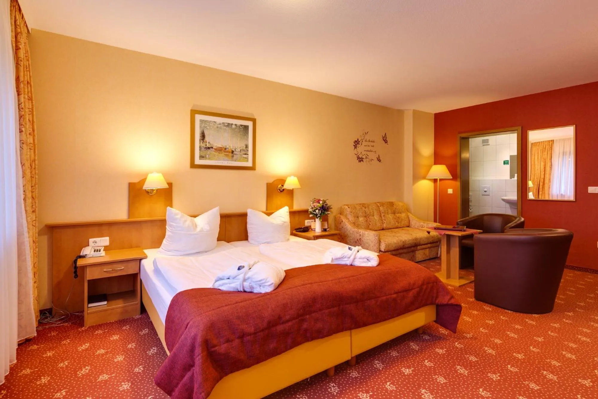 Photo of the whole room, Bed in Hotel Die Kleine Blume