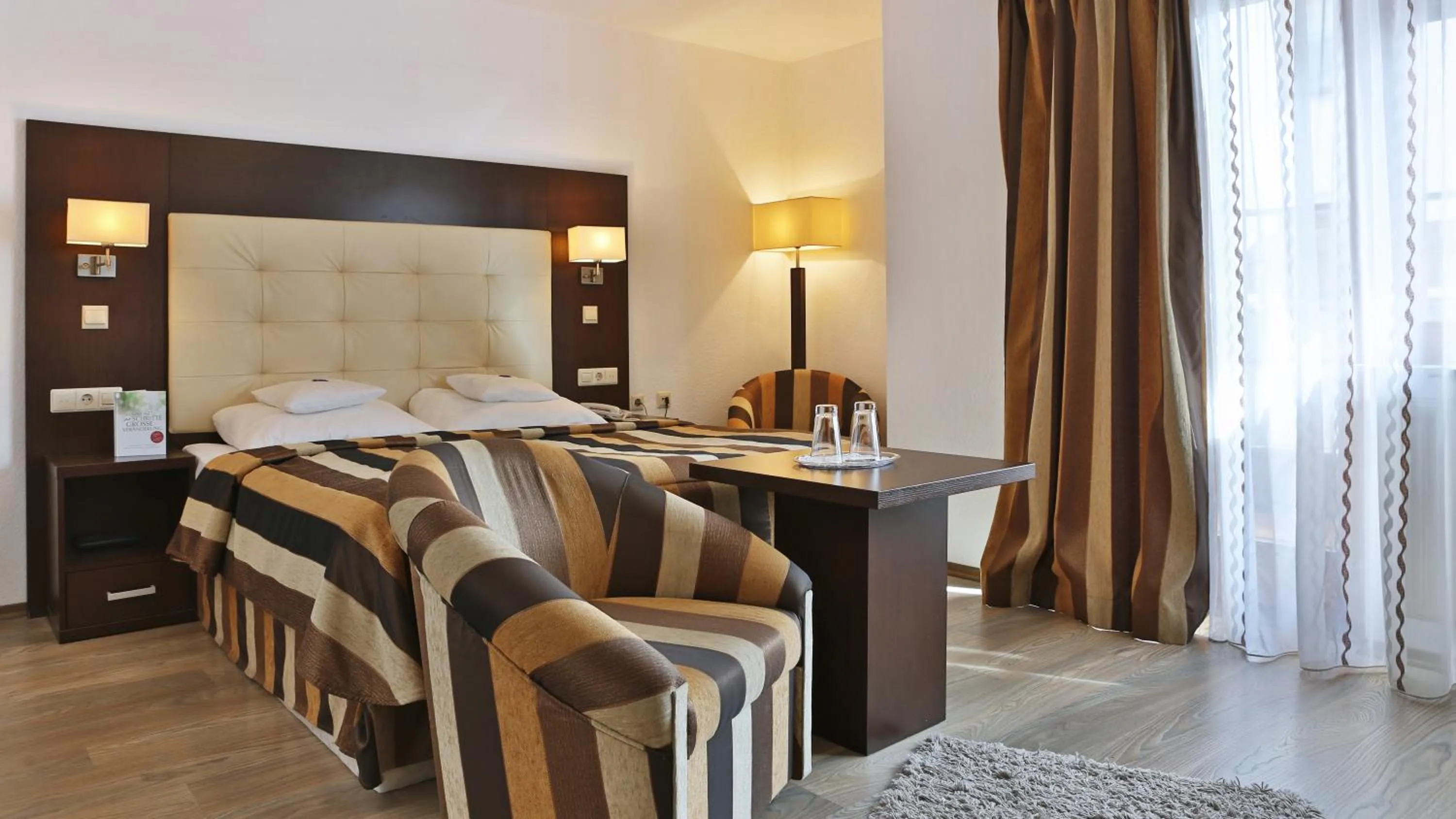 Photo of the whole room, Bed in Hotel Empfinger Hof, Sure Hotel Collection by Best Western