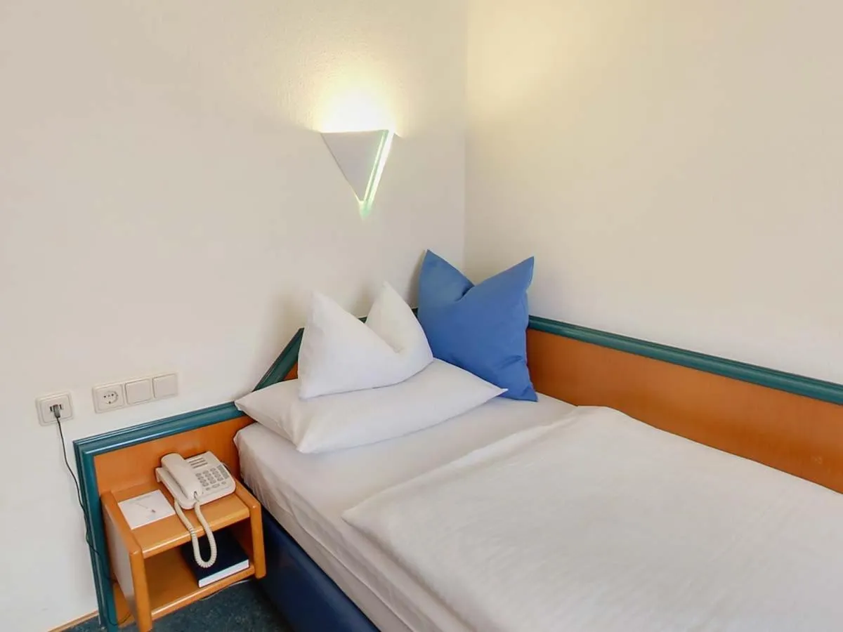 Photo of the whole room, Bed in Hotel Empfinger Hof, Sure Hotel Collection by Best Western