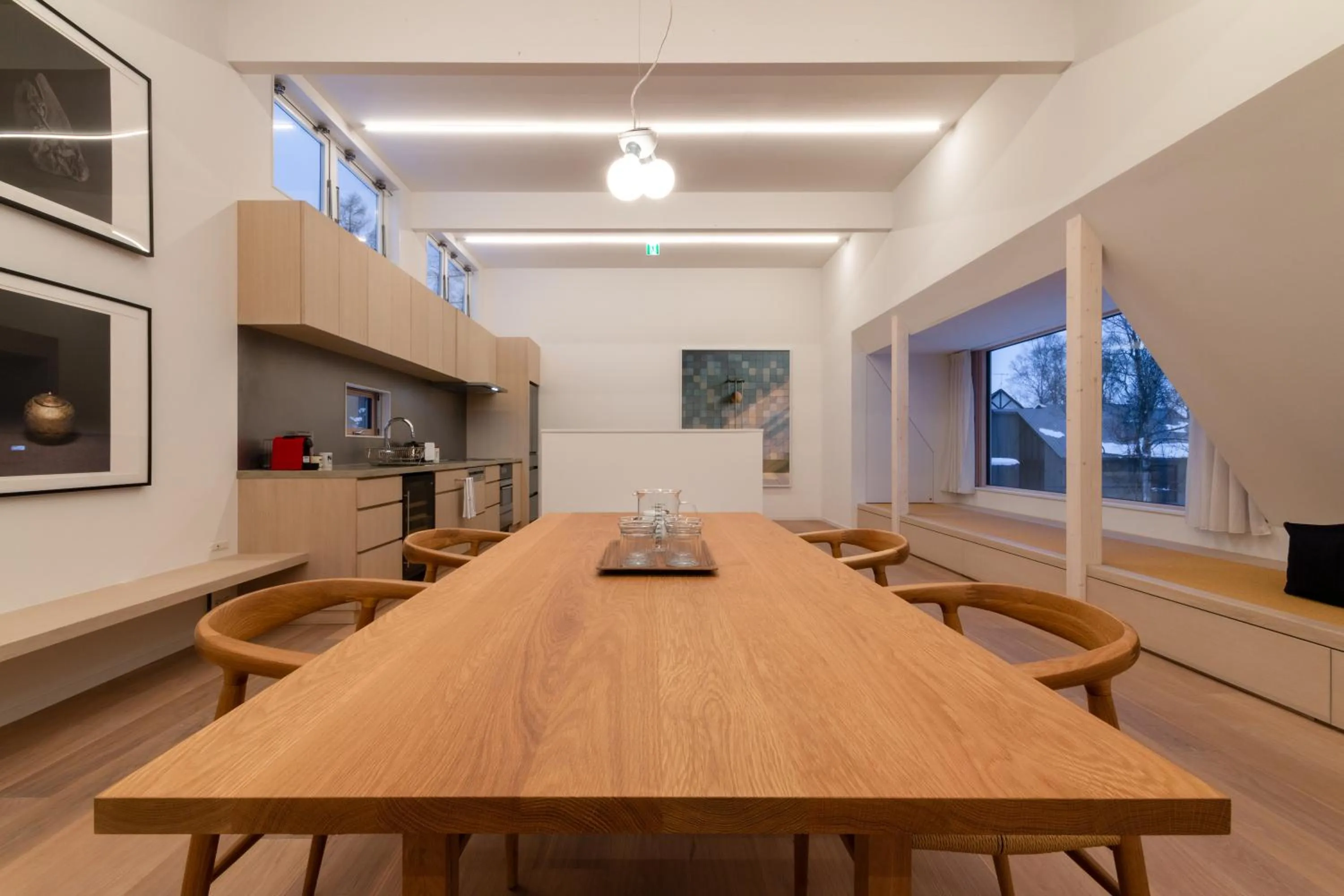 Dining area in Chalet W by H2 Life