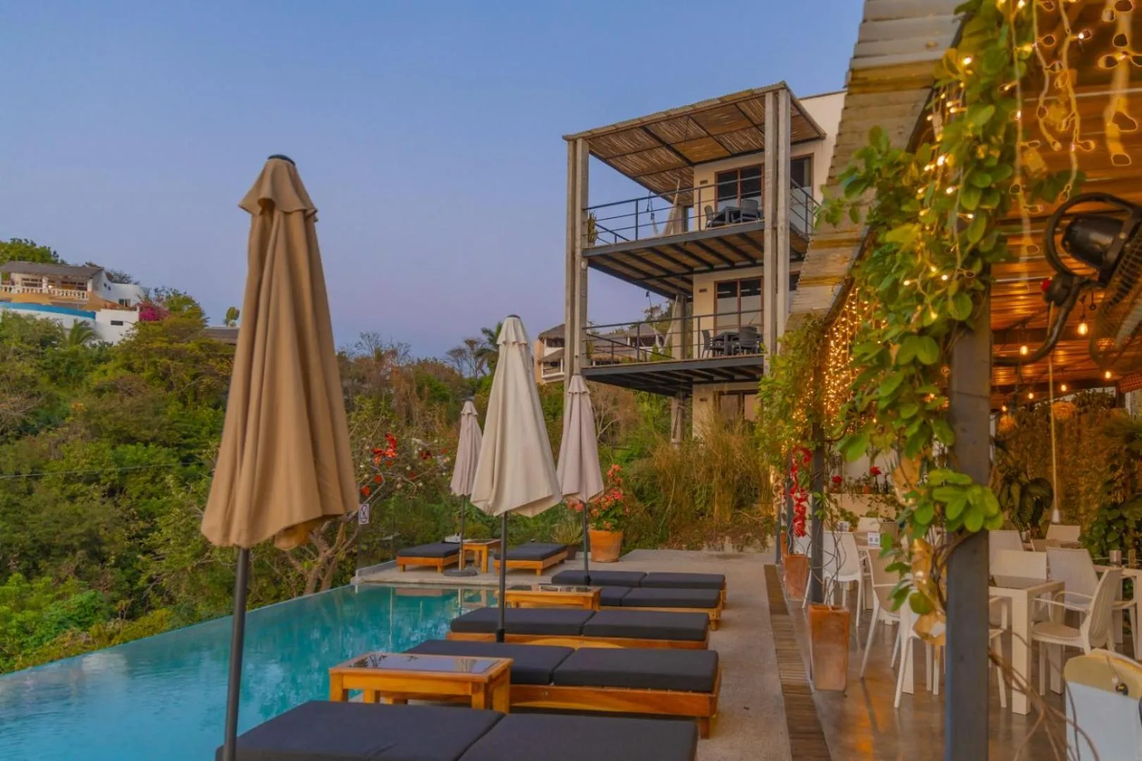 Property building in Casa Mauna Boutique Hotel