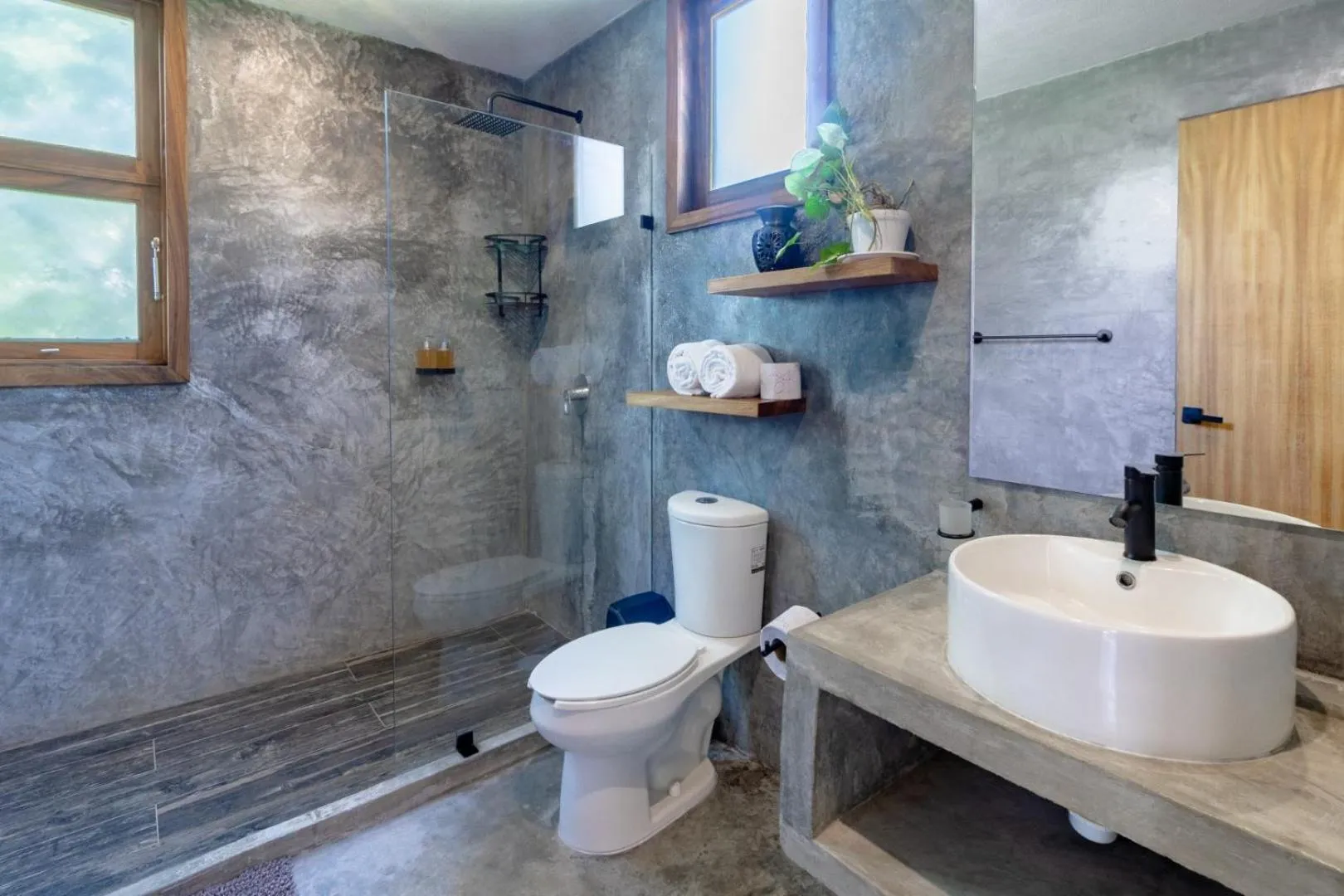 Shower in Casa Mauna Boutique Hotel